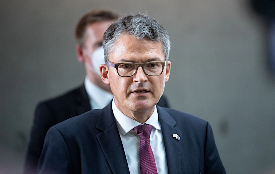Roderich Kiesewetter (CDU) hat die Gegeninitiative zur Petition von Sahra Wagenknecht und Alice Schwarzer gestartet.