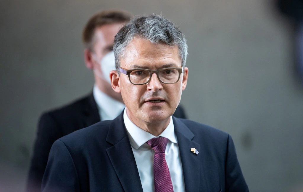 Politiker starten Petition gegen Aufruf von Wagenknecht und Schwarzer