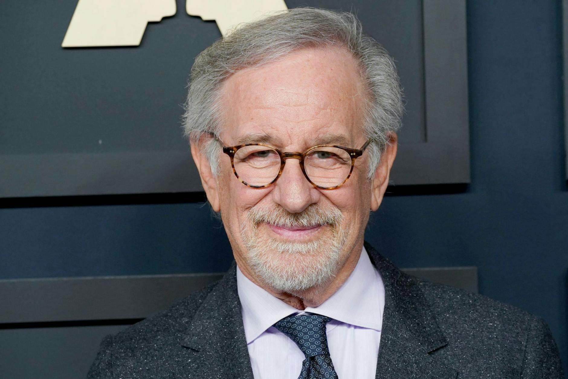 ARCHIV - US-Regisseur Steven Spielberg bekommt einen Ehrenbären.