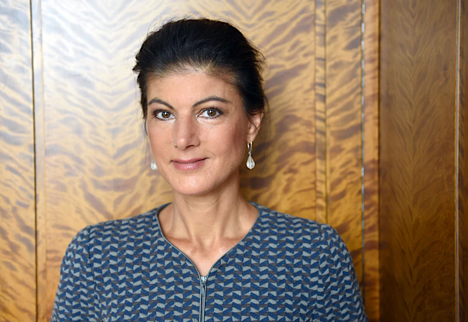 Sahra Wagenknecht bei „Lose Luder“: „Ich werde zu Hause auf Händen getragen“
