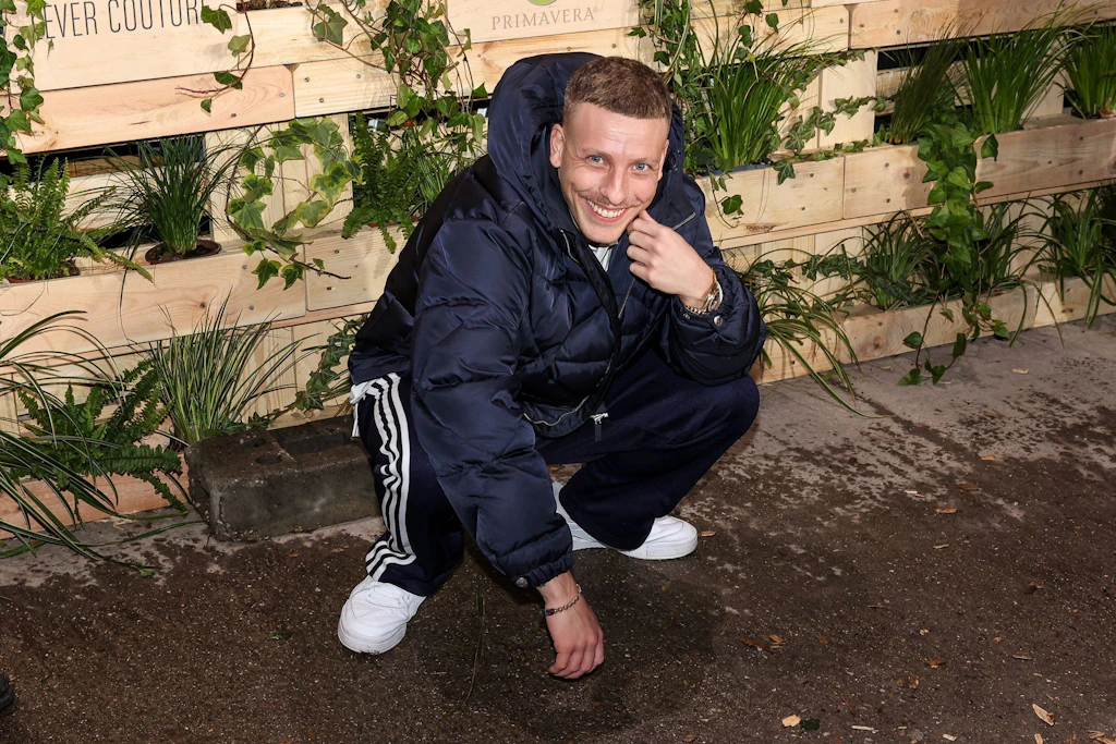 Berliner Comedian Felix Lobrecht wundert sich über Silvesterdebatte
