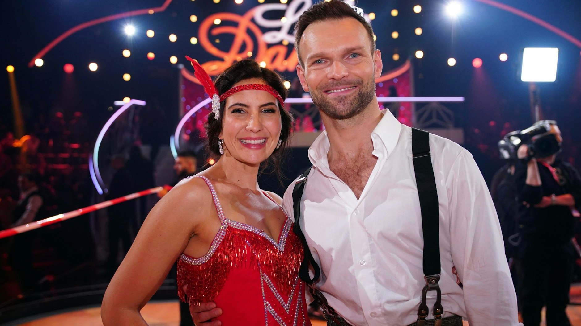 GZSZ-Star Chryssanthi Kavazi tanzt 2023 bei „Let's Dance“ mit Vadim Garbuzov.