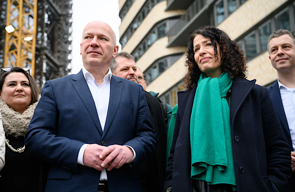 Kai Wegner (CDU) und Bettina Jarasch (Grüne) am Mittwochmorgen auf dem Euref-Campus in Berlin-Schöneberg.