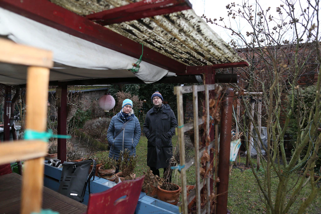 Kleingärtner über Obdachlosencamp: Feuer, Fäkalien und Sex im Freien