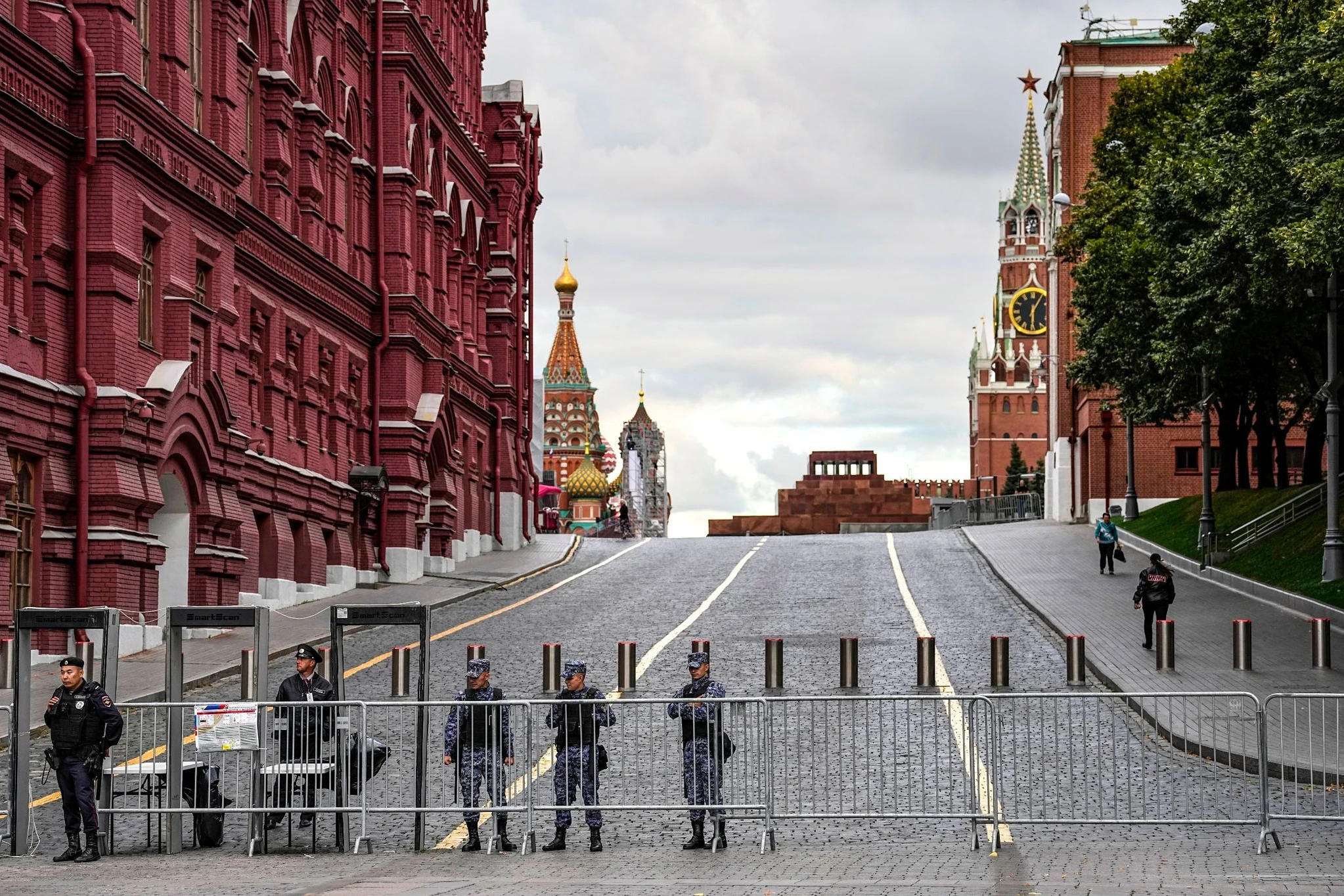 Die Hauptsehenswürdigkeit Moskaus – der Rote Platz – ist abgesperrt.