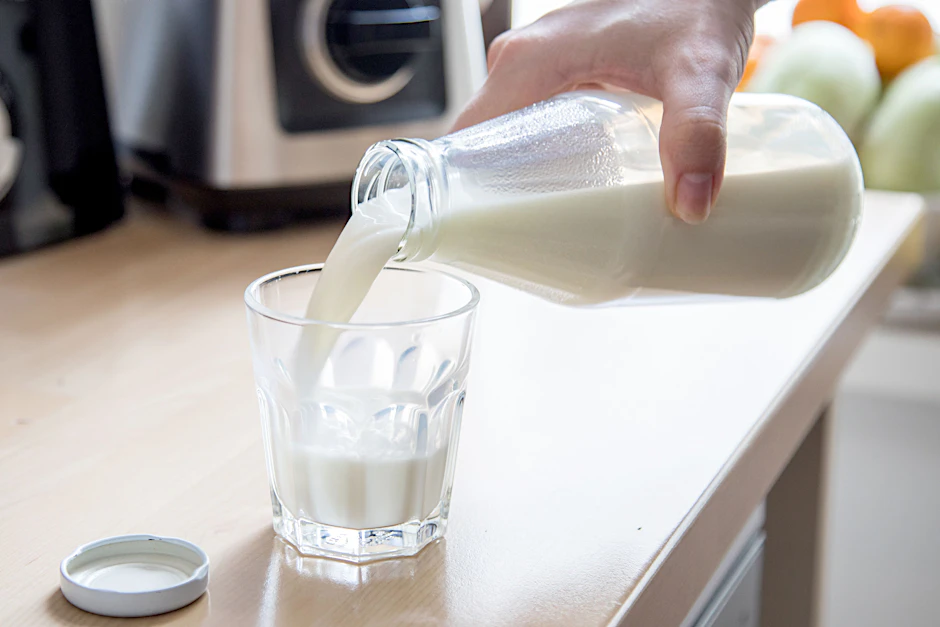 Heumilch hat im Test 2,3 mal mehr gesunde Omega-3-Fettsäuren als konventionelle Milch, so die Warentester.