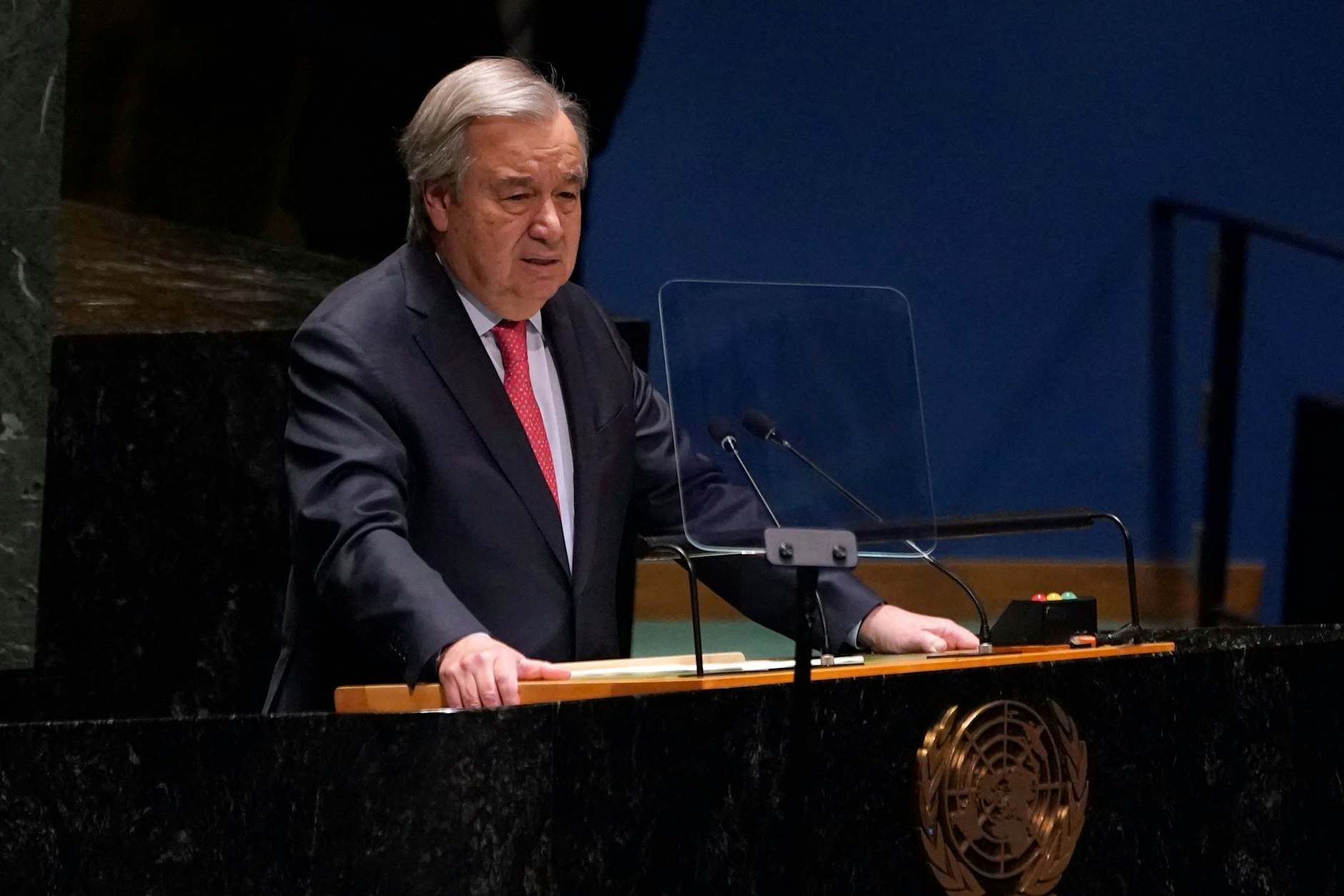 UN-Generalsekretär Antonio Guterres spricht bei einer Sondersitzung der UN-Vollversammlung.