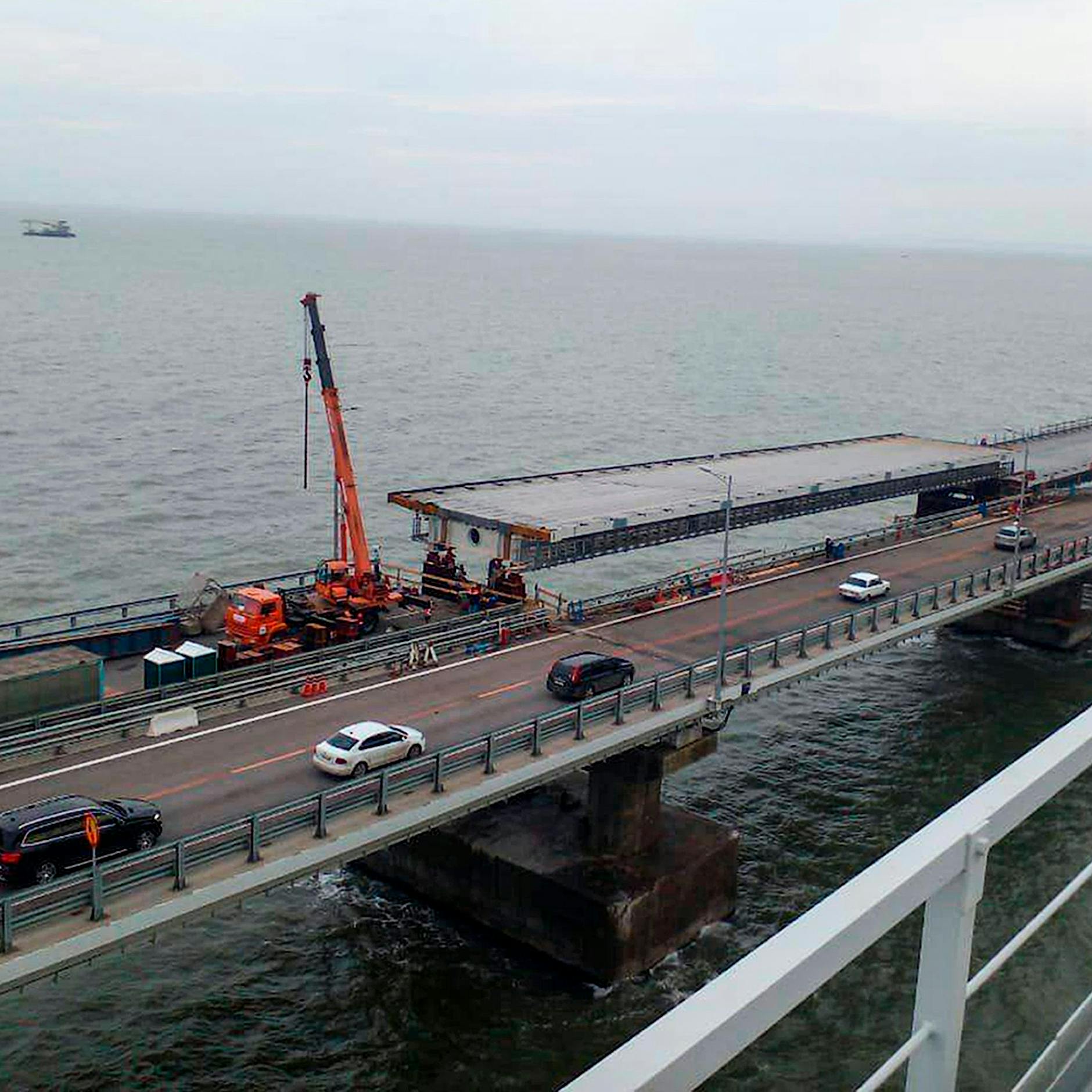 Brücke zur Halbinsel Krim wieder befahrbar