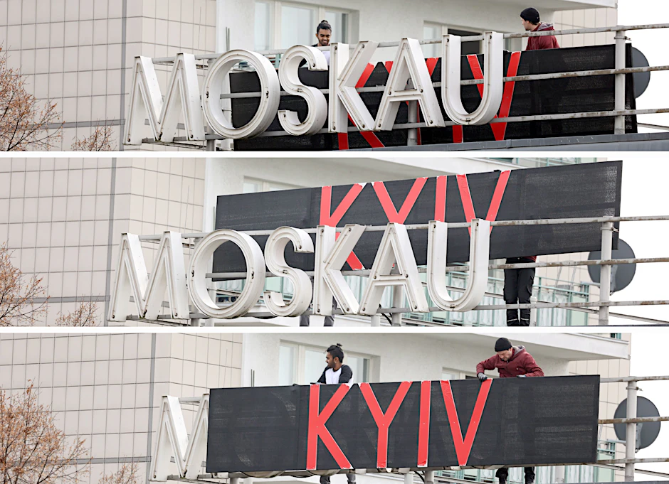 Das geschichtsträchtige Cafe Moskau wird für ein paar Tage in Cafe Kyiv (Kiew) umbenannt (Bildkombo).