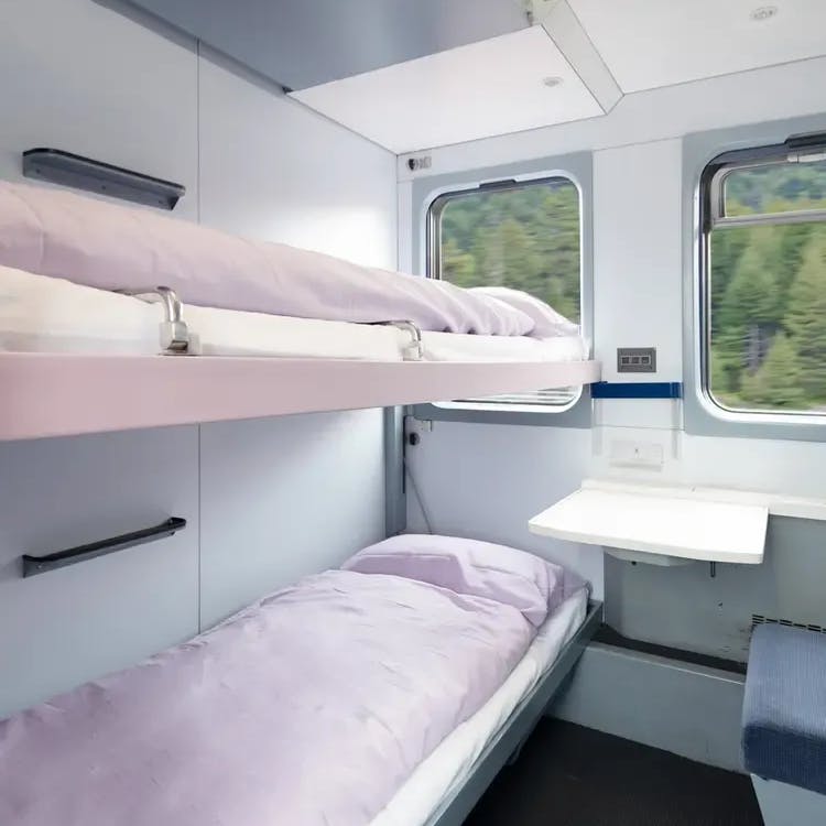 Ein Blick in den Schlafwagen des neuen Nachtzugs European Sleeper, der Berlin mit den Niederlanden und Belgien verbindet.