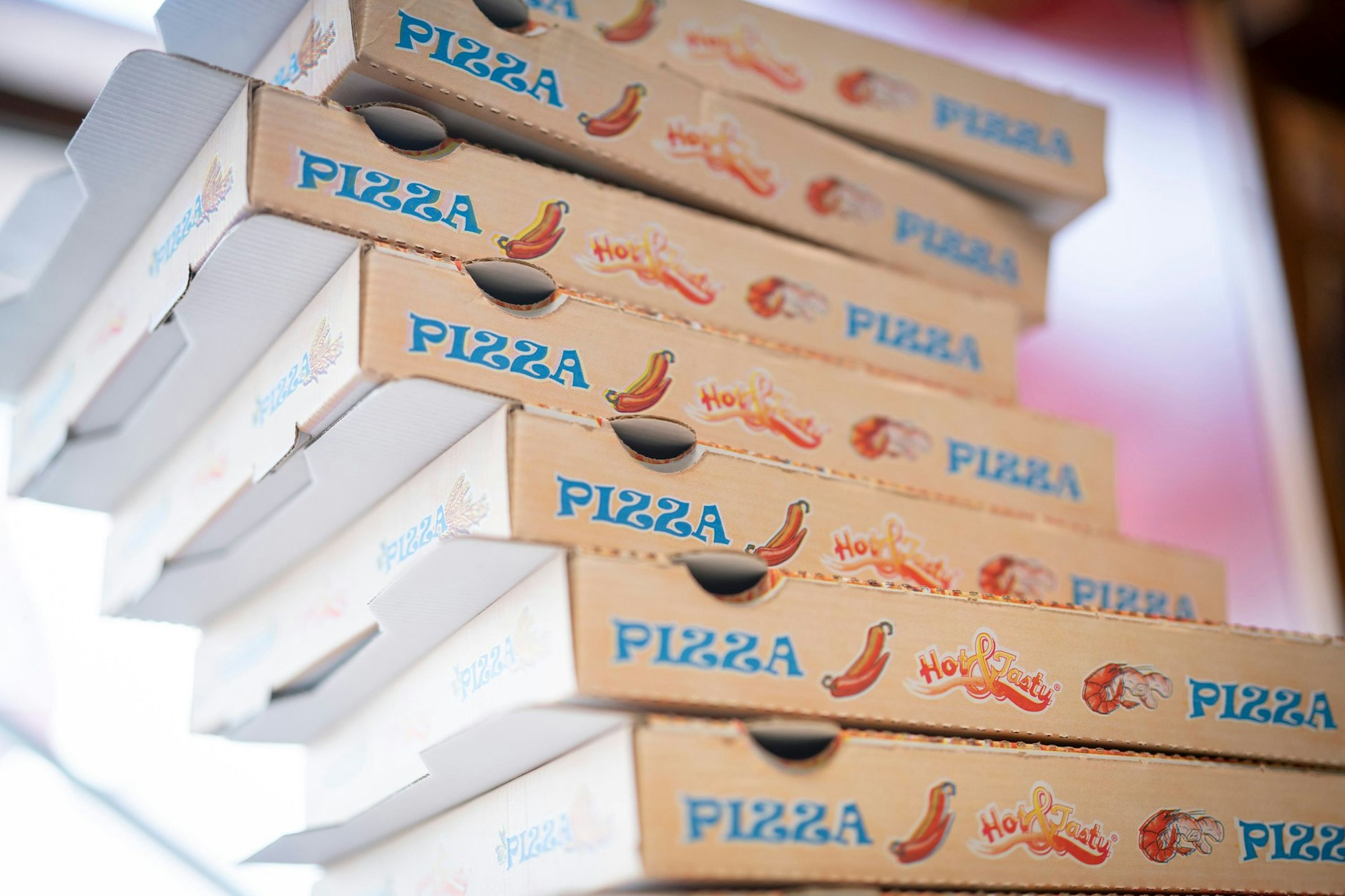 Auch in Pizzakartons werden die gefährlichen Chemikalien verwendet.