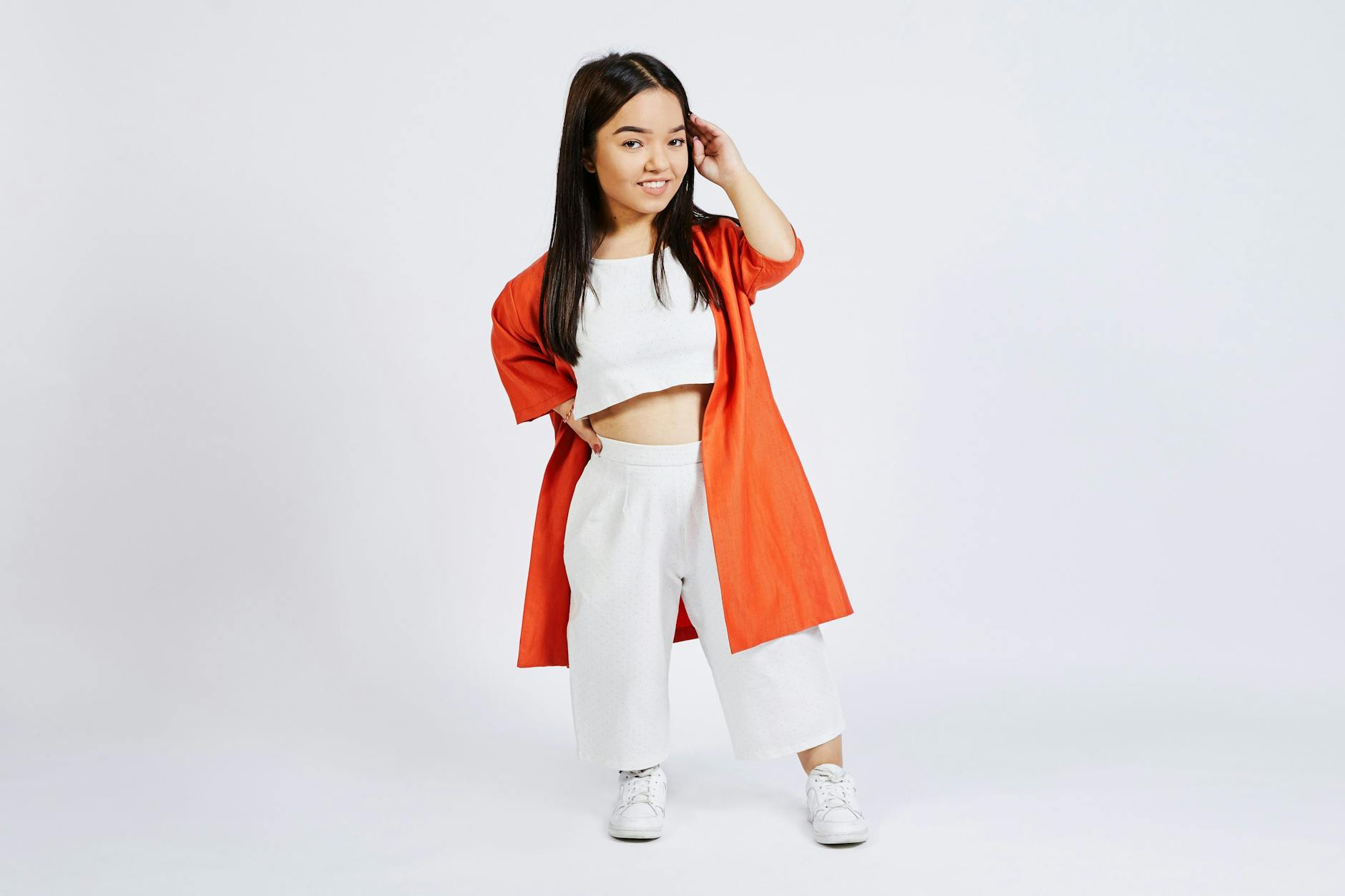 Gibt es in 15 verschiedenen Größen: Mode von Auf Augenhöhe für kleinwüchsige Menschen.