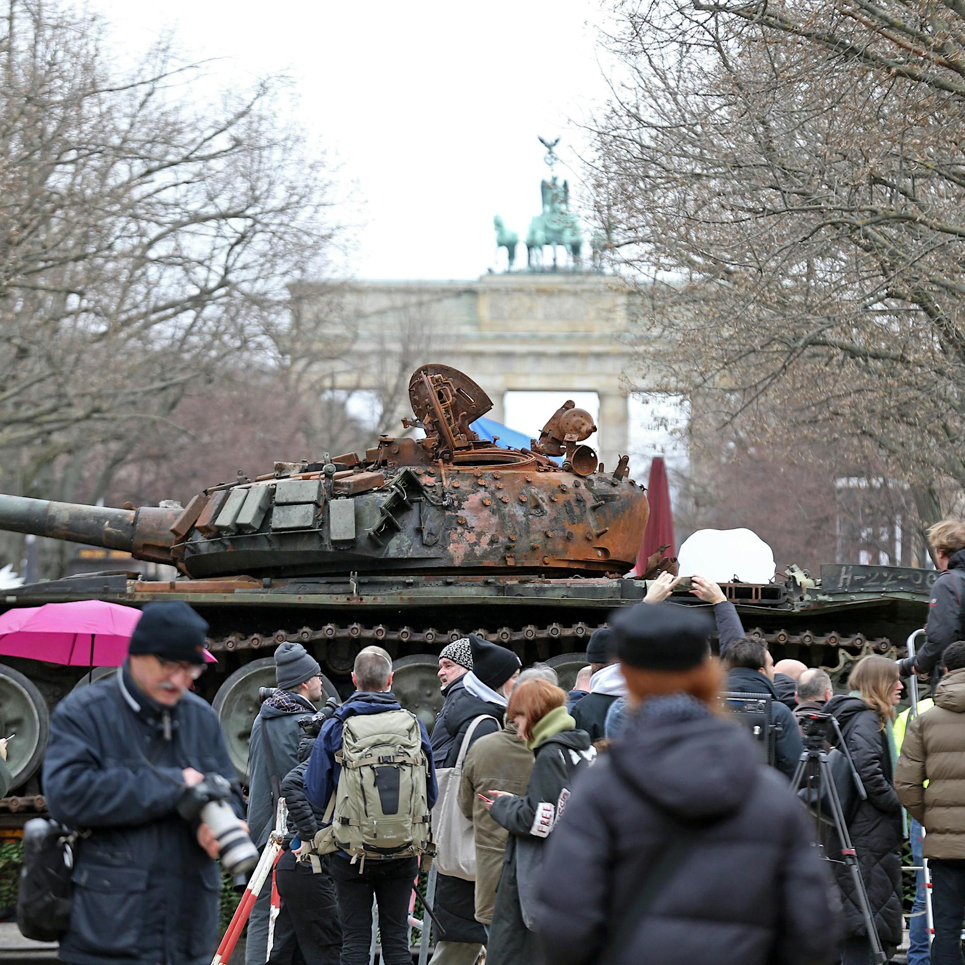„Es gibt kaum ein besseres Zeichen“: Der Panzer vor der russischen Botschaft