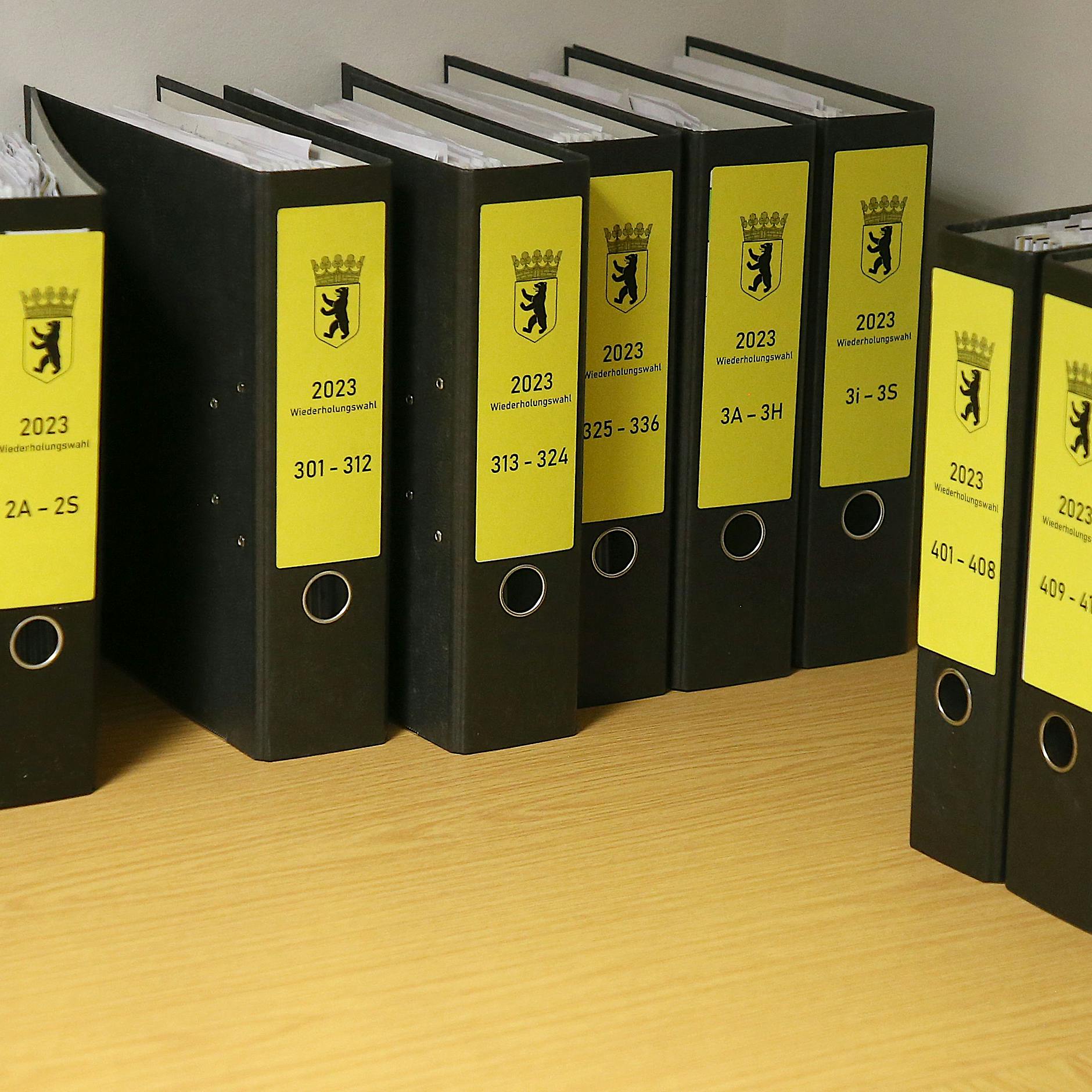 Nach der Wiederholungswahl: Polizei durchsucht Büro von Berliner Rechtsanwalt