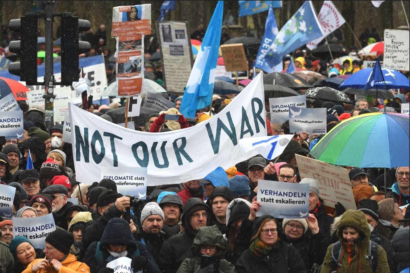 Demonstrierende beim „Aufstand für Frieden“