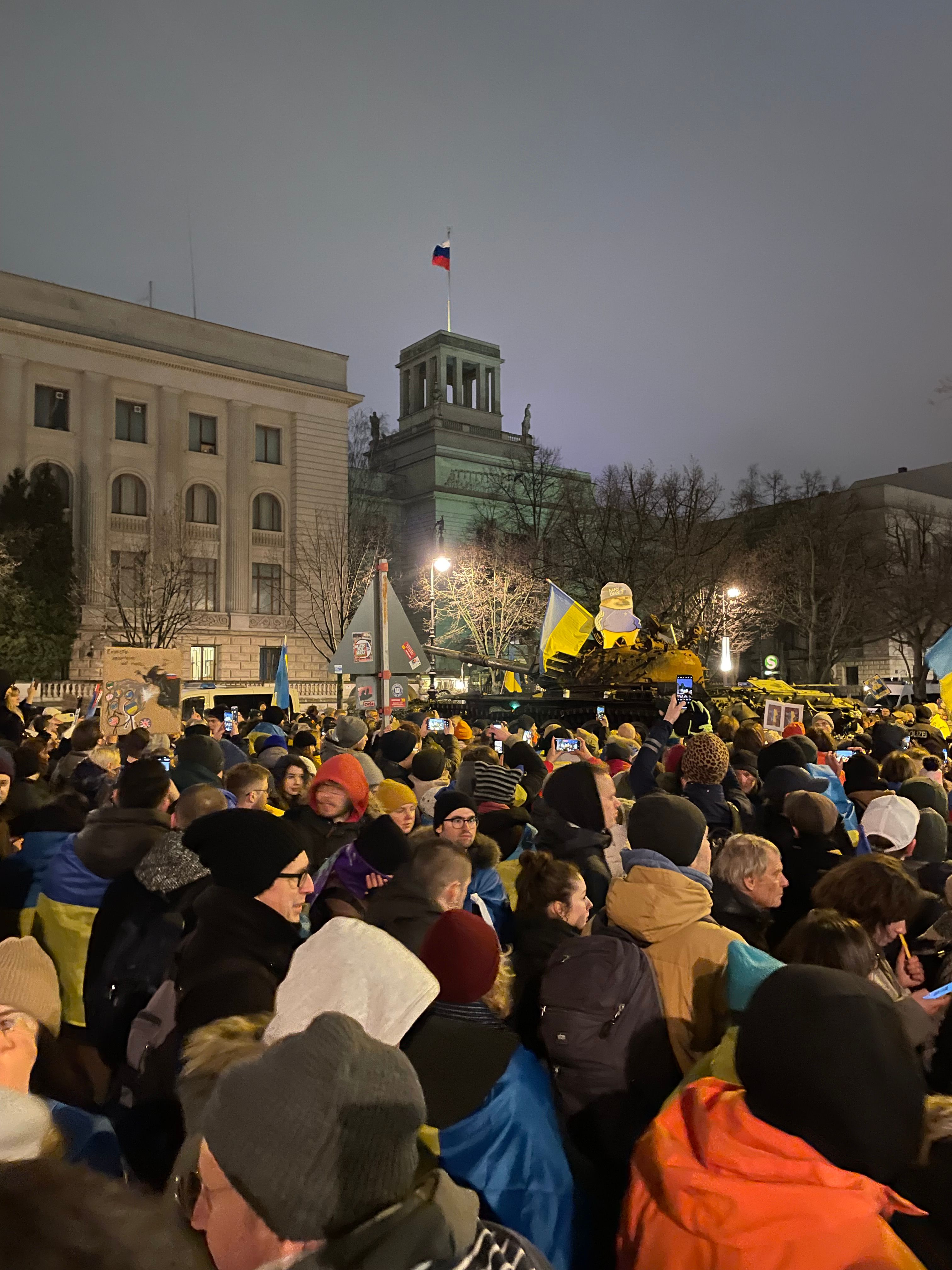 Image - Nach Großdemo gegen Russlands Invasion in die Ukraine in Berlin: Wie viele Leute mobilisieren Wagenknecht und Schwarzer zum „Aufstand für Frieden“?