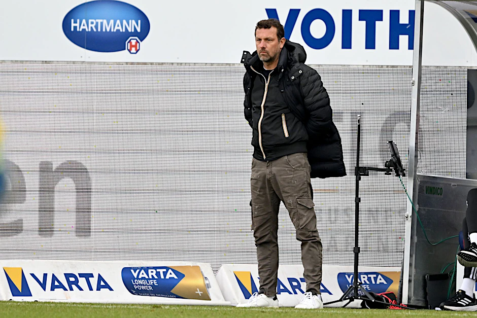 Muss nach dem Nürnberger 0:5 in Heidenheim gehen: Trainer Markus Weinzierl.  