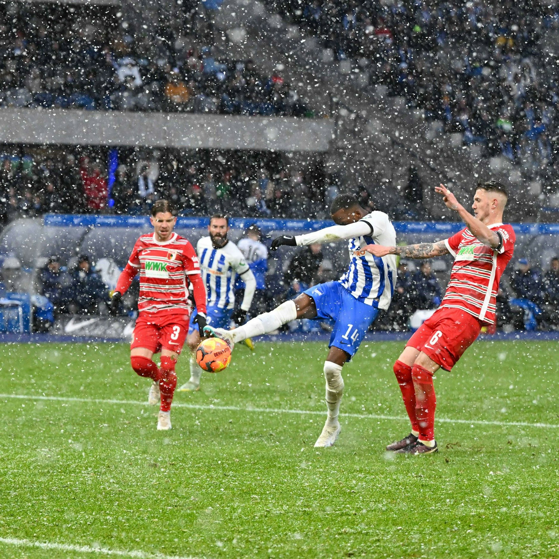 Eingewechselt nach der Pause und in der 70. Minute traf Dodi Lukebakio eiskalt zum 2:0 für Hertha BSC gegen den FC Augsburg.