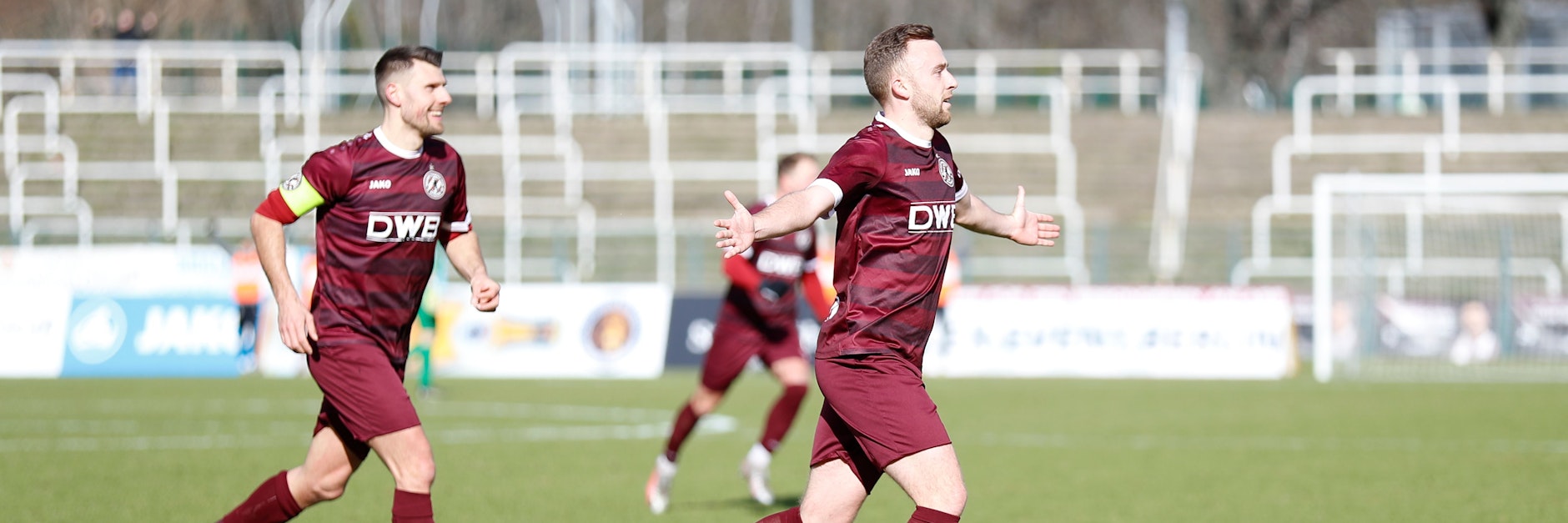 Marvin Kleihs (r.) freut sich über das 1:0 des BFC Dynamo gegen Lok Leipzig. Es war sein erster Saisontreffer. Doch sein Tor langte nicht für den Sieg.