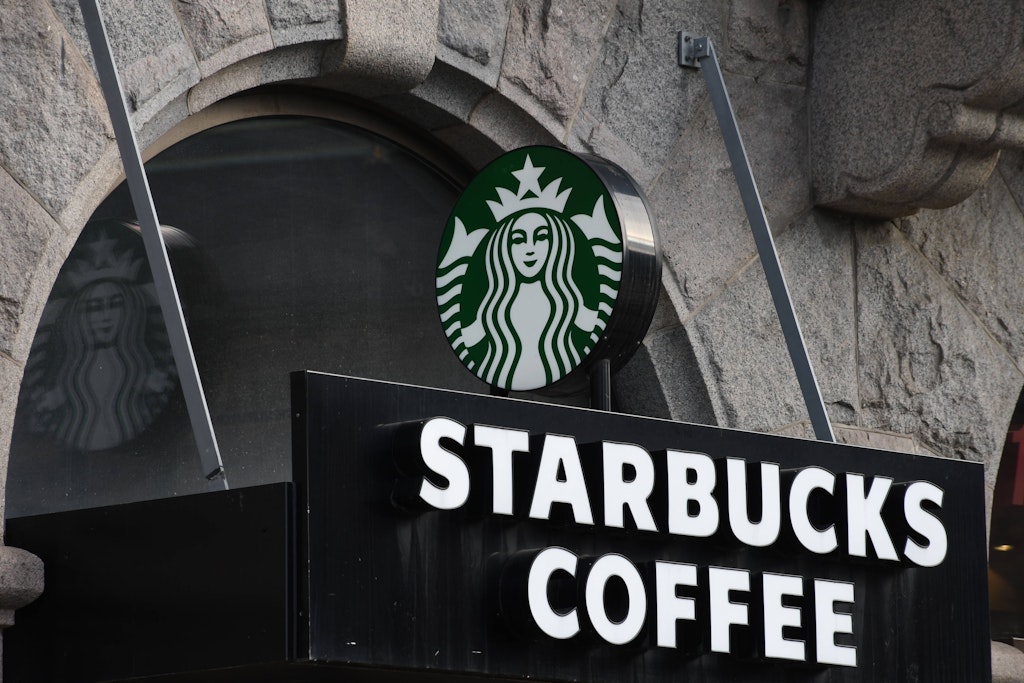 Olio d’oliva nel caffè?  Starbucks sfida gli italiani