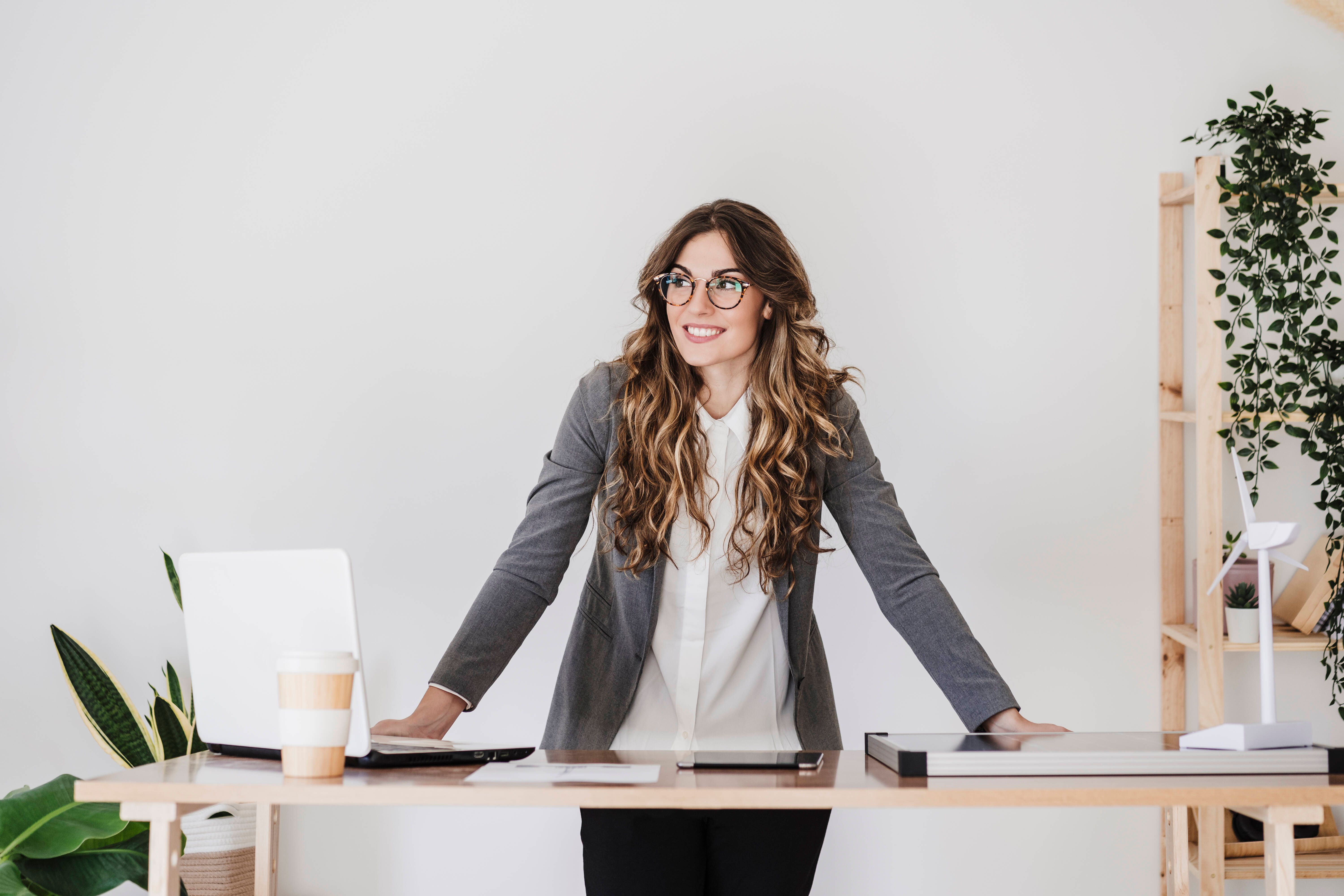 Laut Horoskop: 3 Sternzeichen wagen im Dezember den entscheidenden Schritt