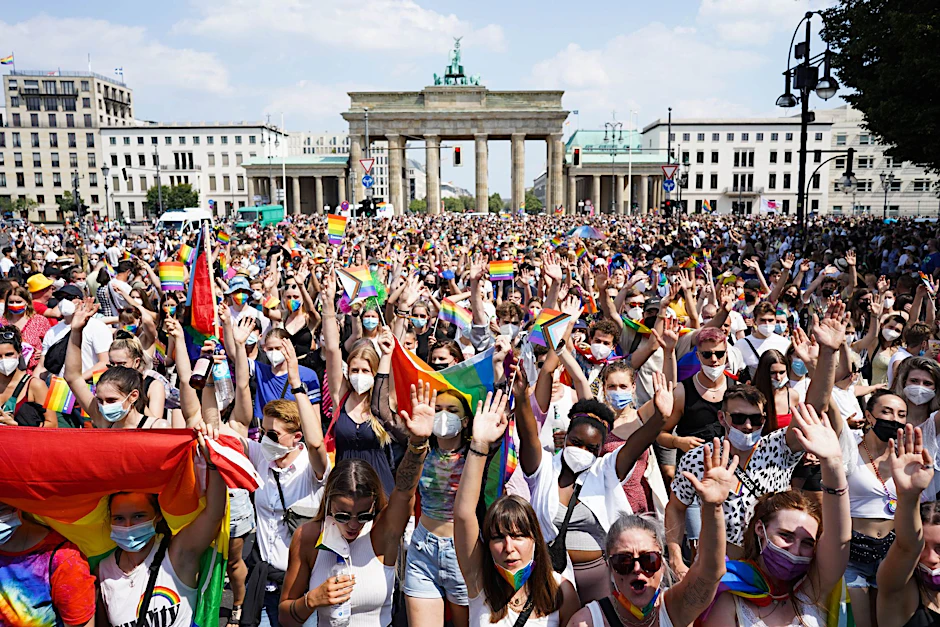 Tausende Menschen beim CSD&nbsp;in Berlin.&nbsp;