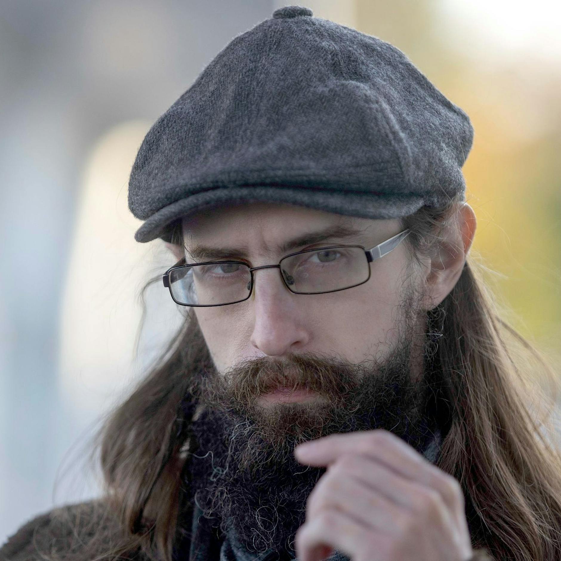 Die Hohlkugel und die Hohlköpfe im neuen Roman von Clemens J. Setz