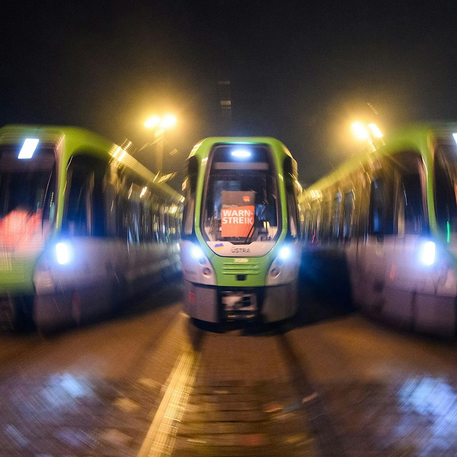 Verdi kündigt massive Warnstreiks im Nahverkehr für Freitag an
