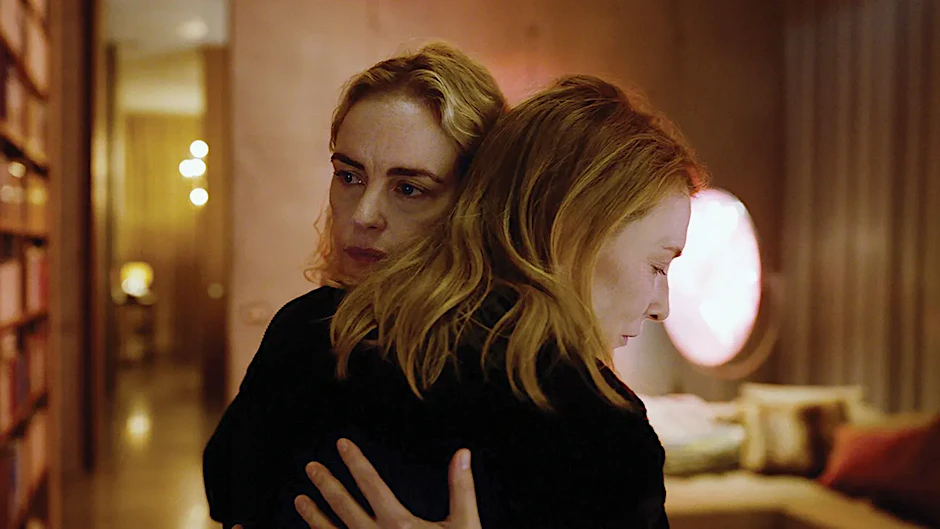 Nina Hoss als Cate Blanchetts Ehefrau in „Tár“