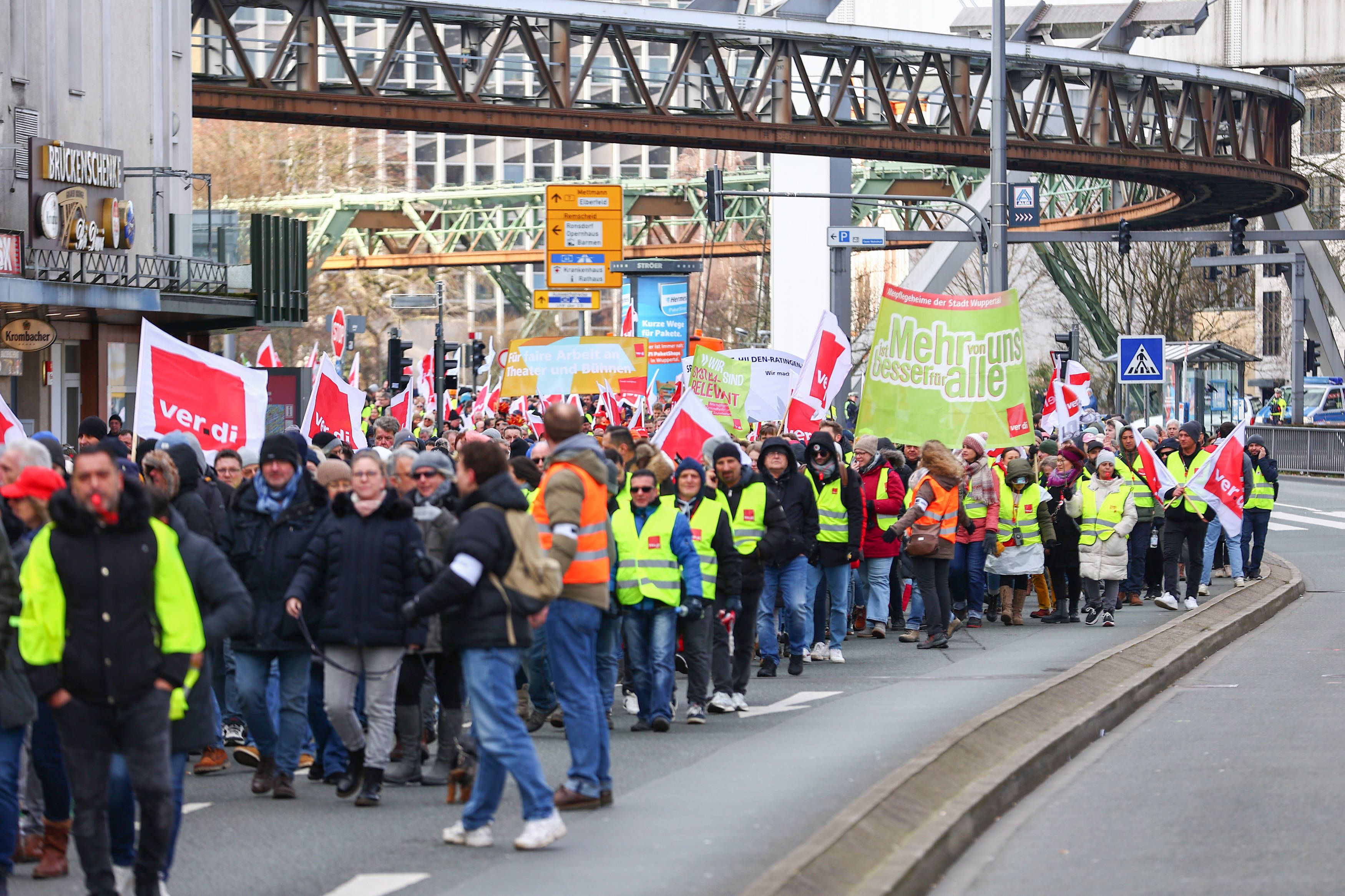 Image - Der große Stillstand: Öffi-Warnstreik am Freitag in sechs Bundesländern