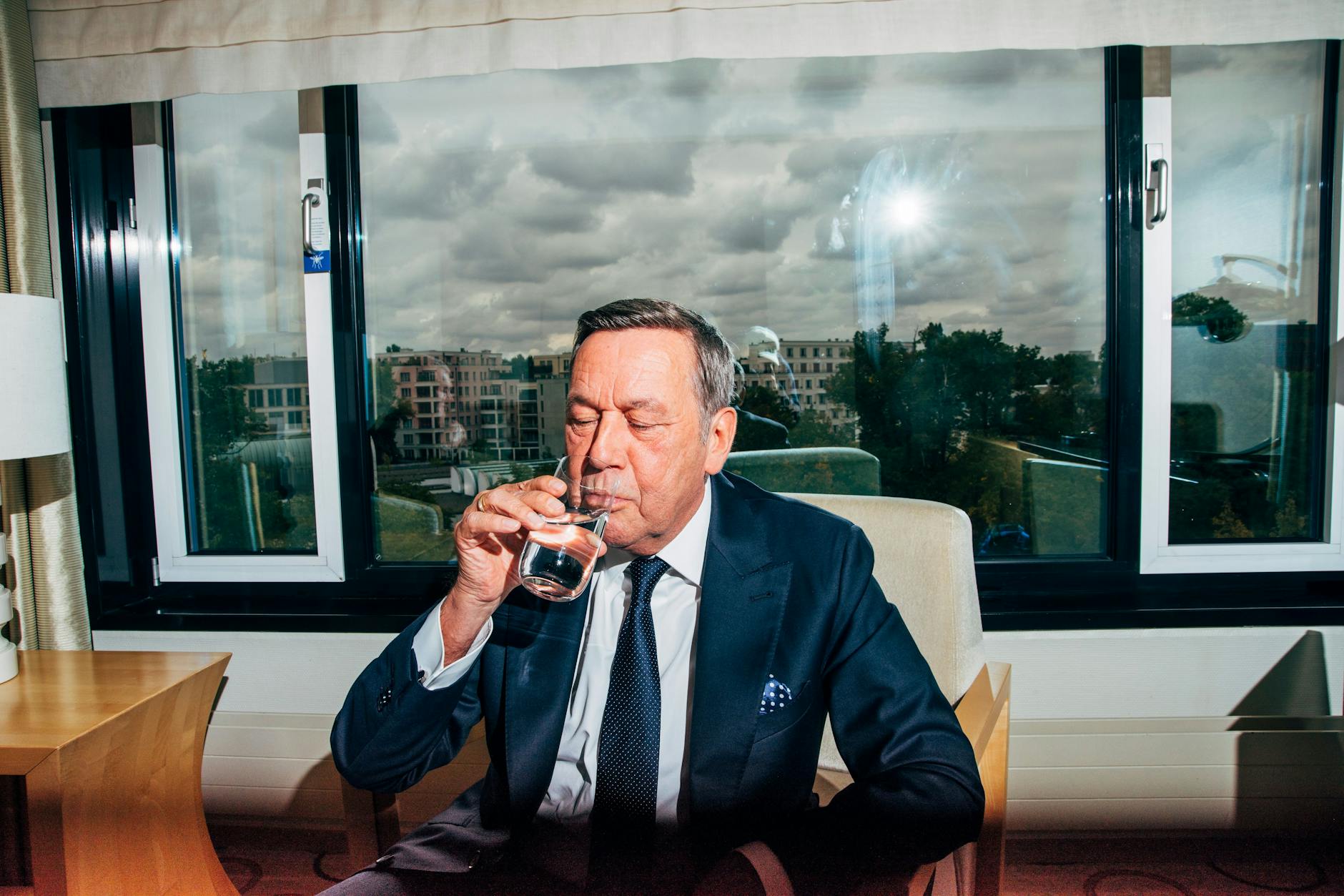 In einem Hotel am Lützowplatz in Berlin-Tiergarten: Roland Kaiser