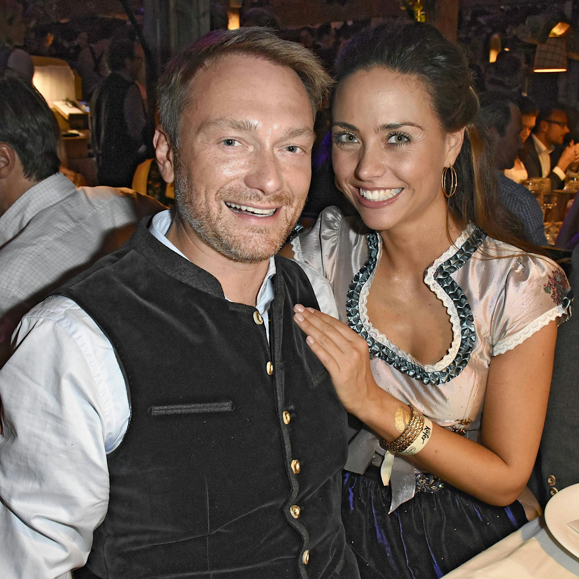 Finanzminister im Pferdestall: Einblicke ins Eheleben von Lindner und Lehfeldt