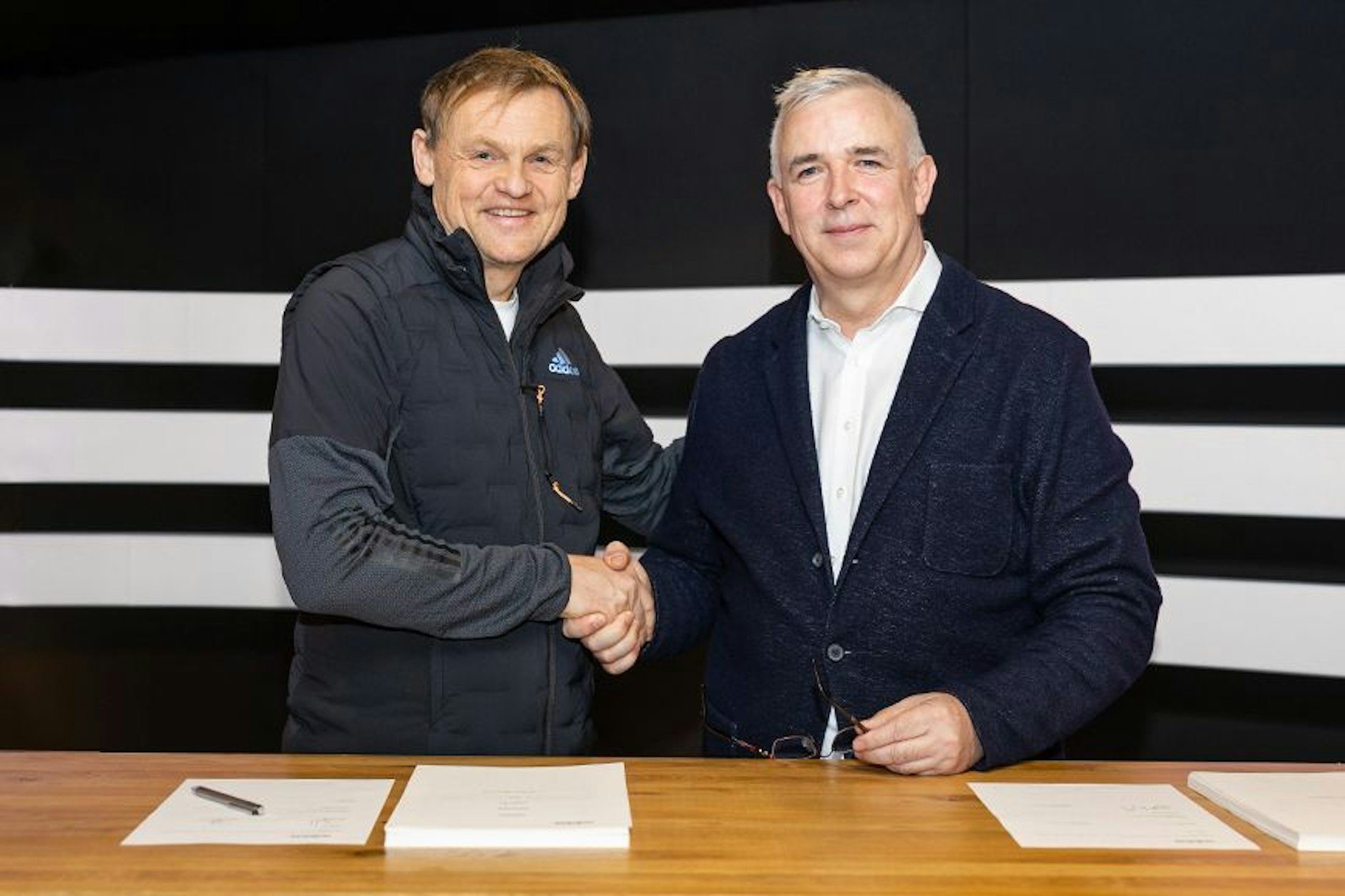 Bosse unter sich: Adidas-Chef Björn Gulden und Dirk Zingler, Präsident des 1. FC Union