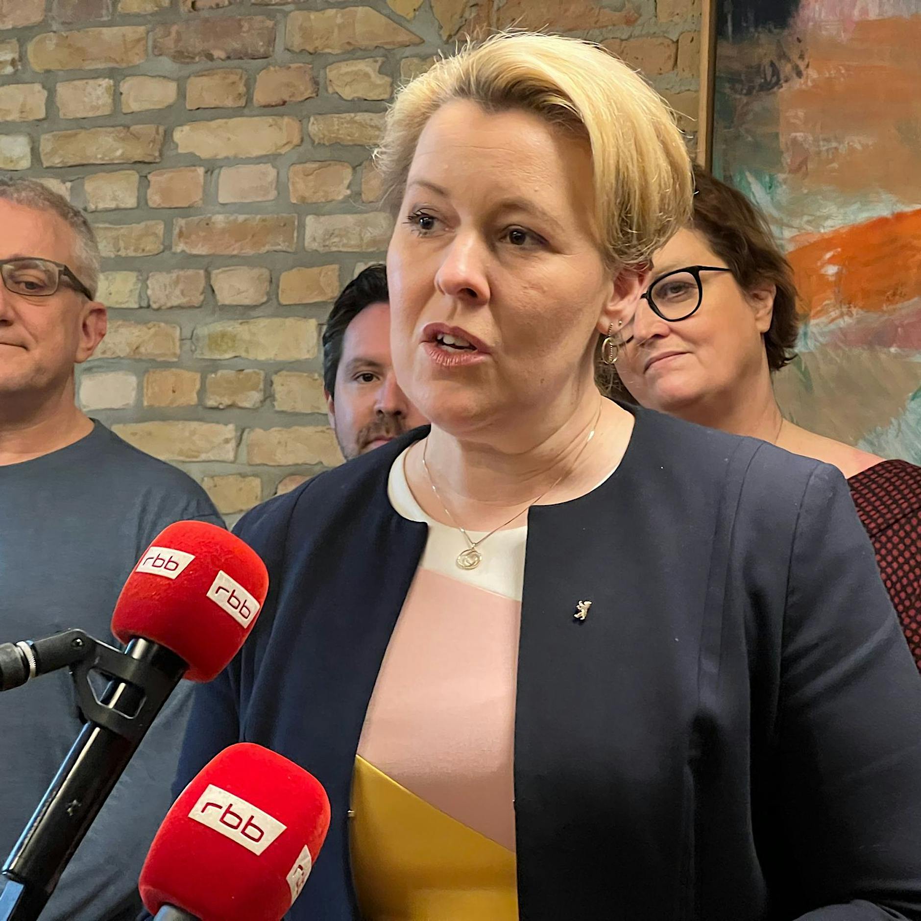 Der rote Filz von Berlin: Die SPD hat sich die Stadt zur Beute gemacht