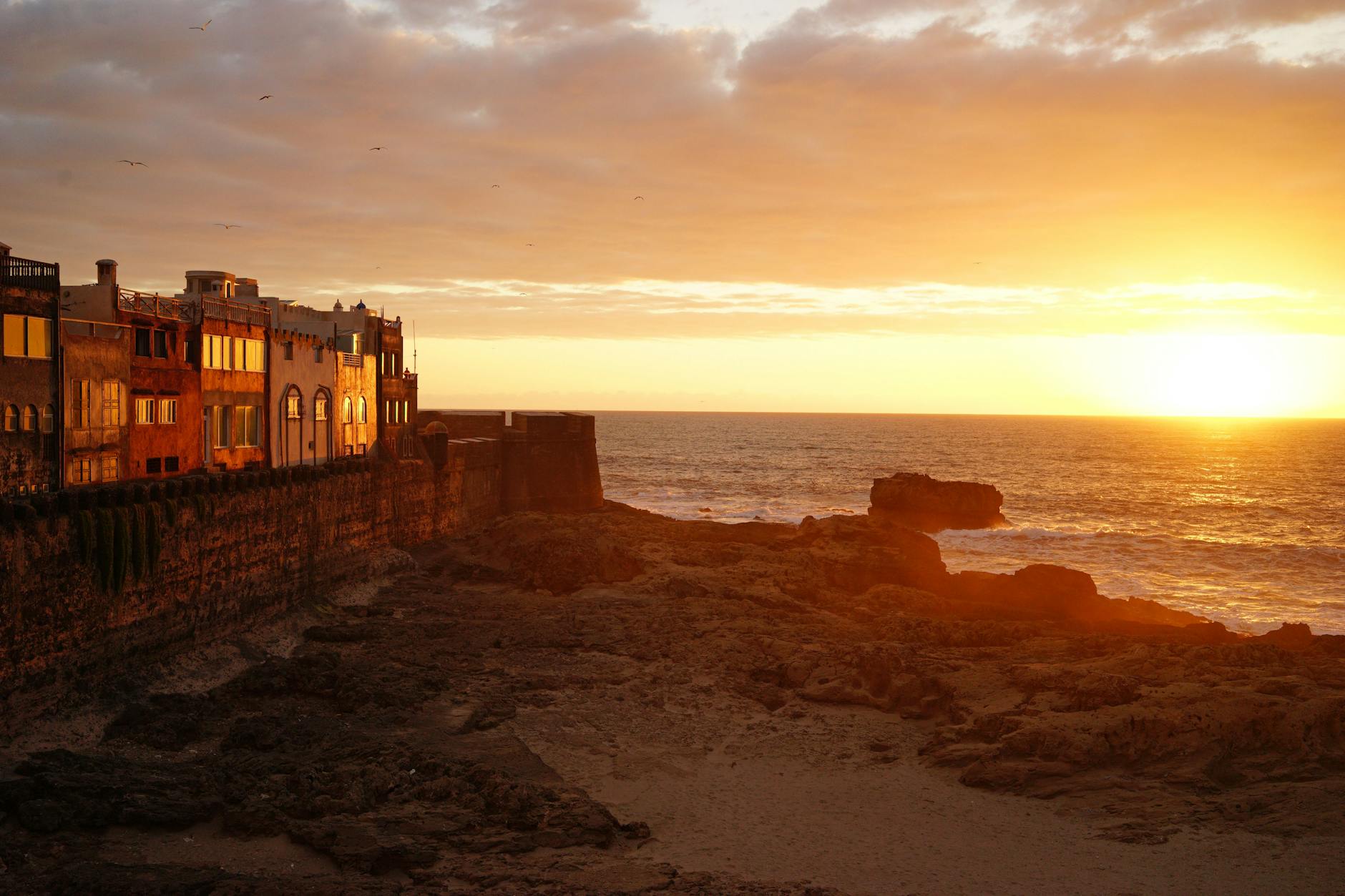 In Marokko spüren Touristen die Auswirkungen des Ramadan. Das Leben der Einheimischen verlagert sich in der Zeit in die Nacht hinein.