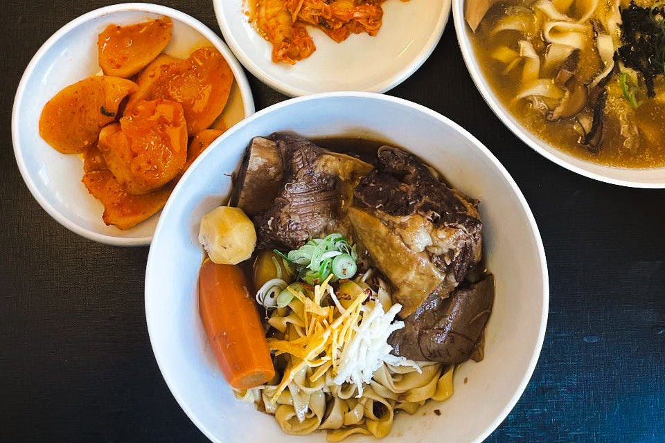 Das Signature Dish im Sword Master Noodle: ein „sous vide“ gegartes Short Rib.