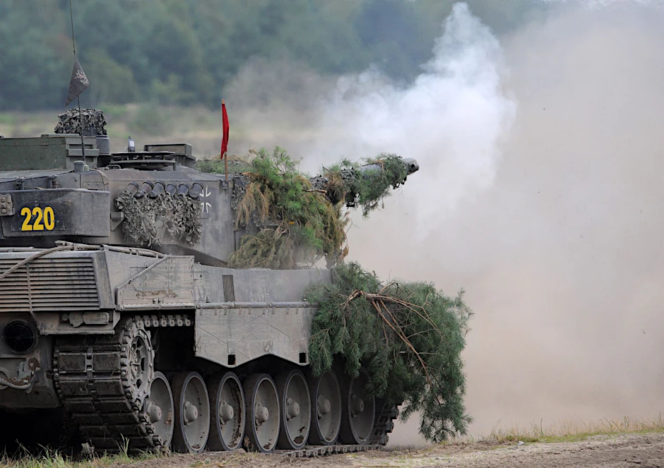 Ein Panzer Leopard 2A6 des Panzerlehrbataillones 93 der Bundeswehr.