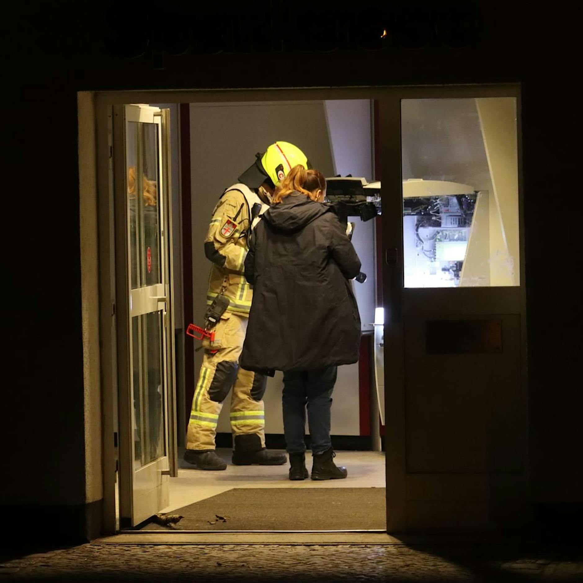 Der kriminelle Wochenrückblick: Wie bricht man mit seinem Hintern ein Auto auf?