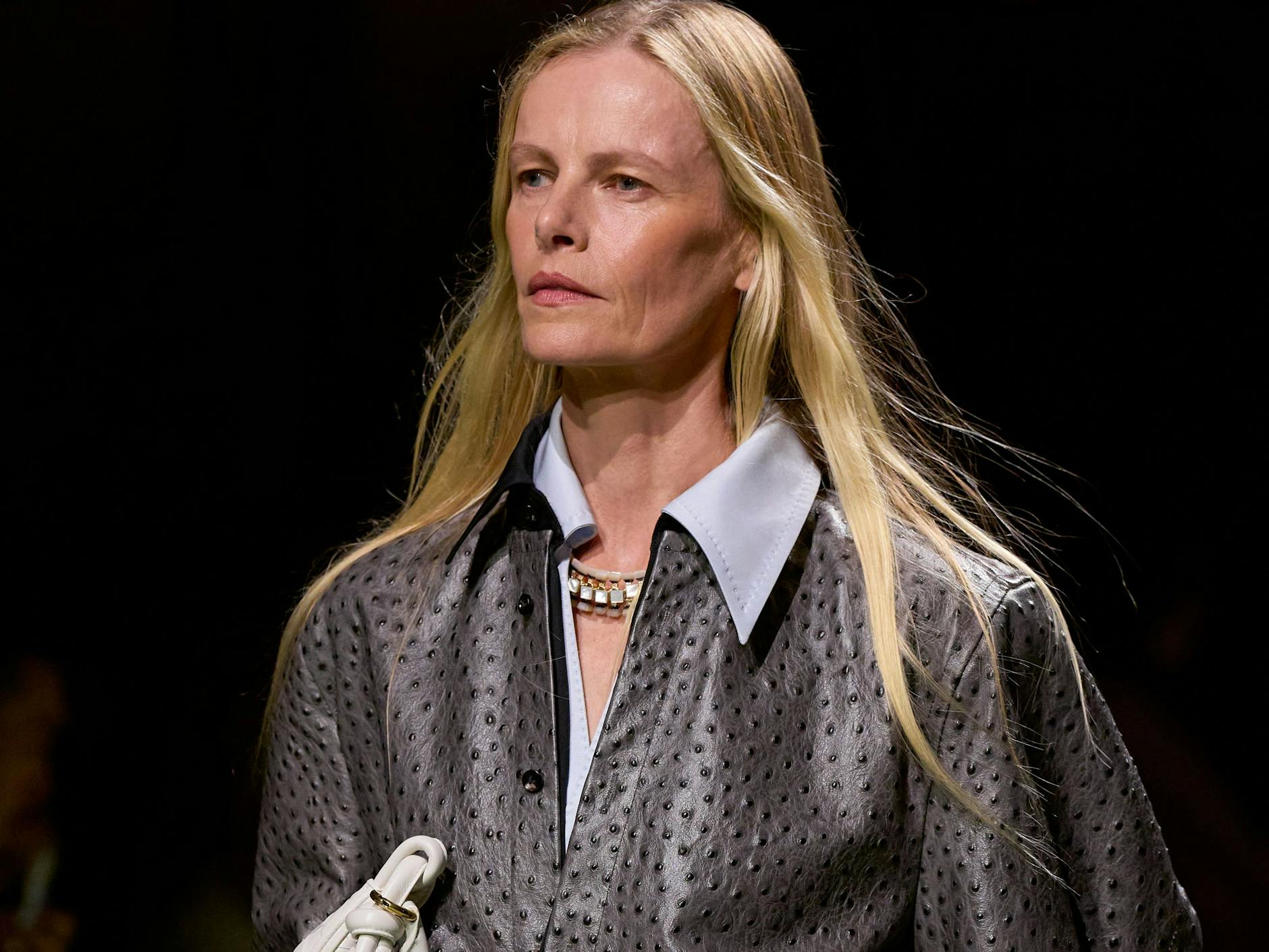 In der nächsten Saison wird die Mode wieder erwachsener. Wir haben für Sie die bisherigen Highlights aus Mailand und Paris zusammengefasst. Lassen Sie sich inspirieren.