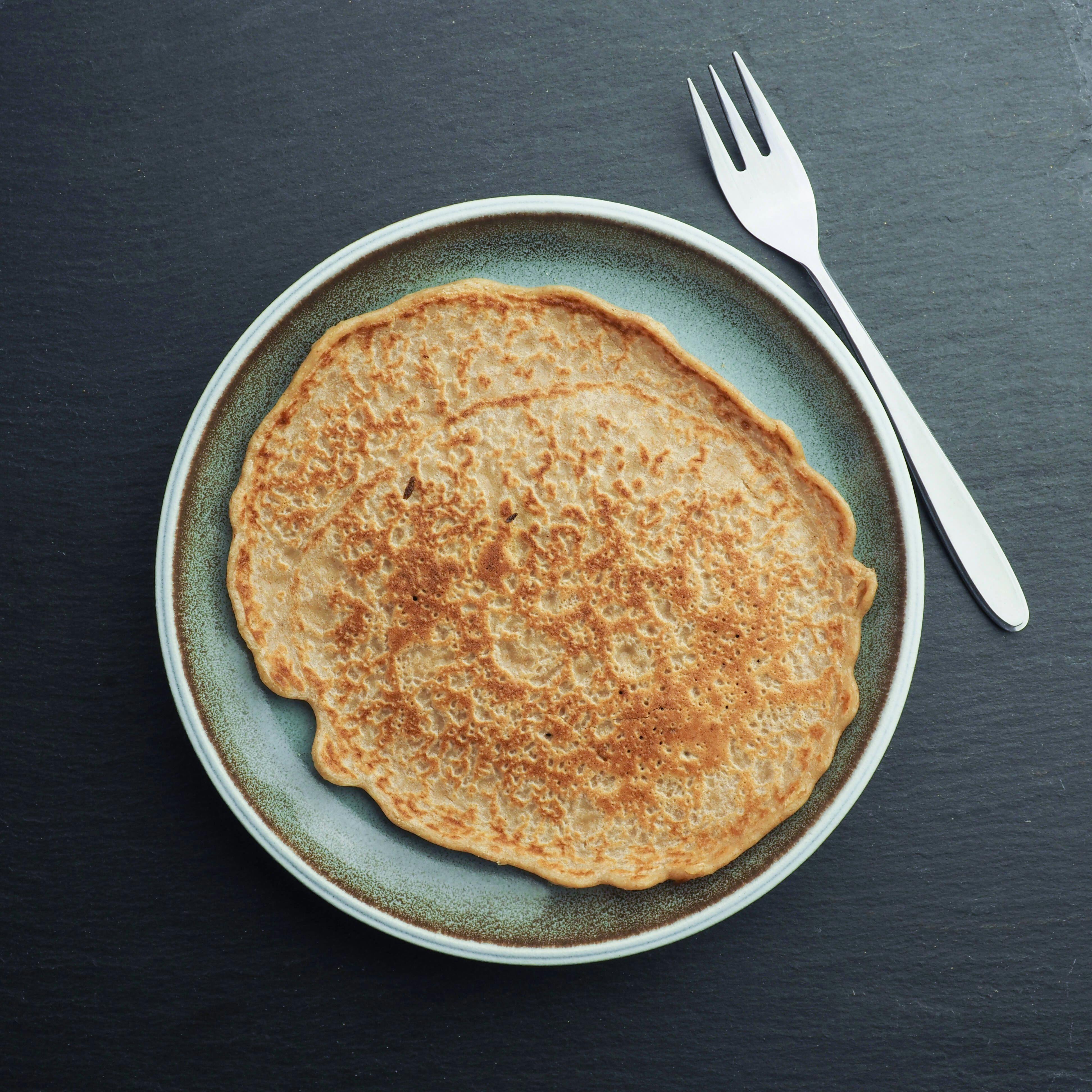 Rezept für herzhafte Eierkuchen mit Pilzen und Frühlingszwiebeln