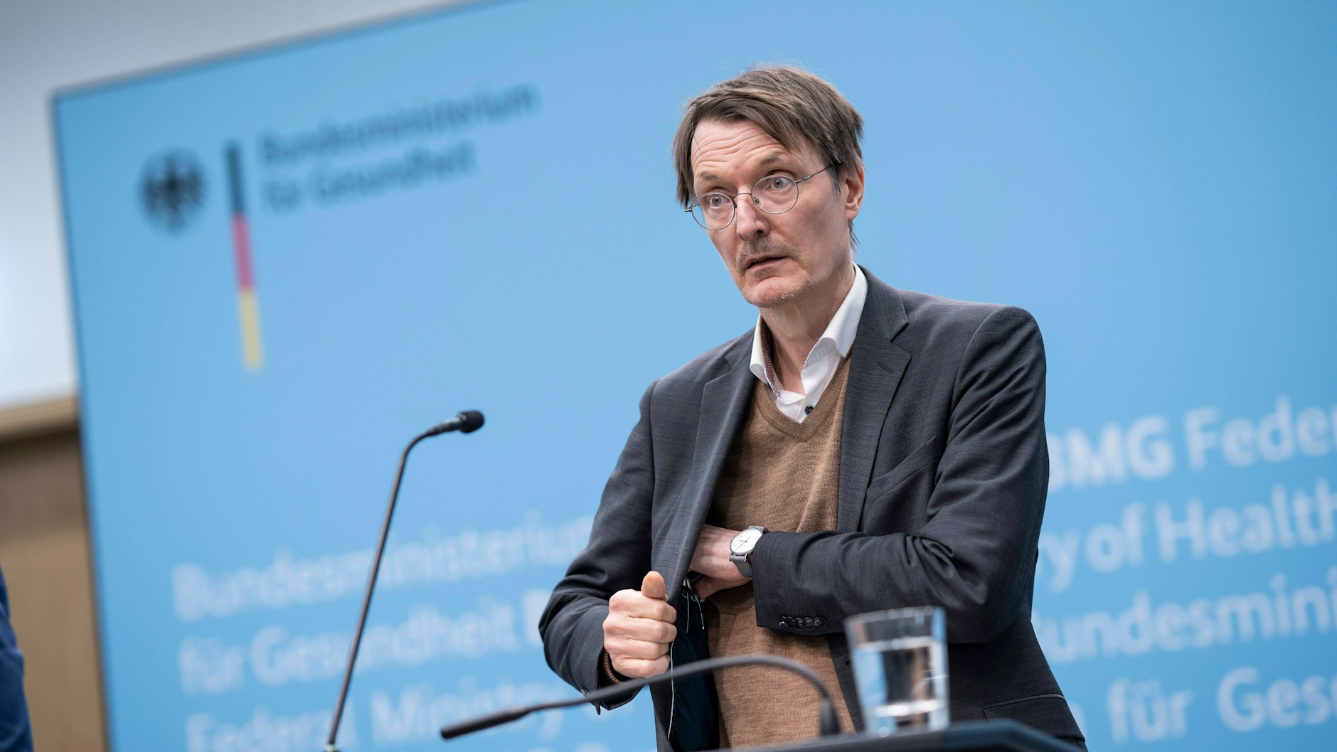 Gesundheitsminister Karl Lauterbach (SPD) will endlich die elektronische Patientenakte starten.