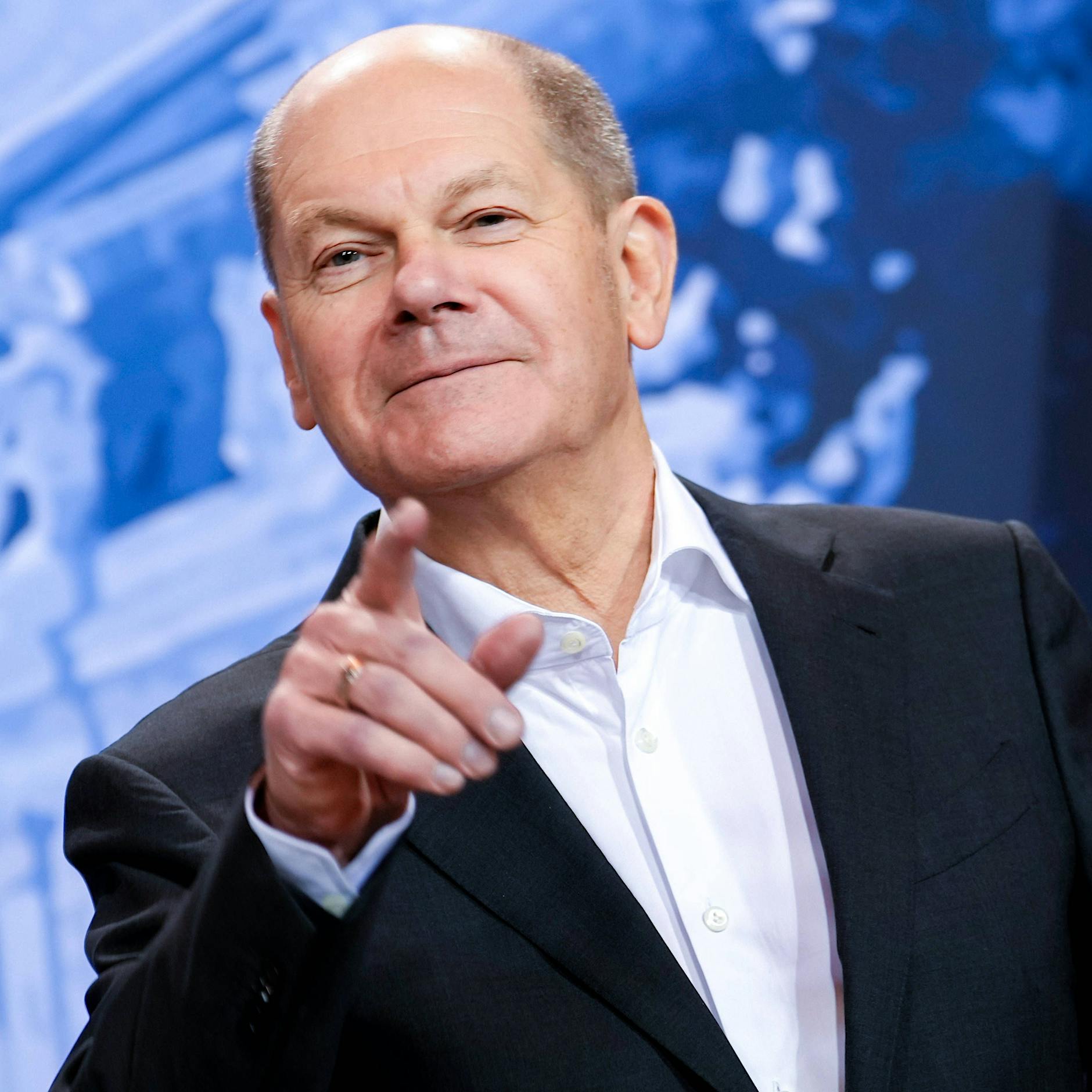 Scholz spielt Krise herunter: Regierung hat es „geschafft, dass es warm ist“
