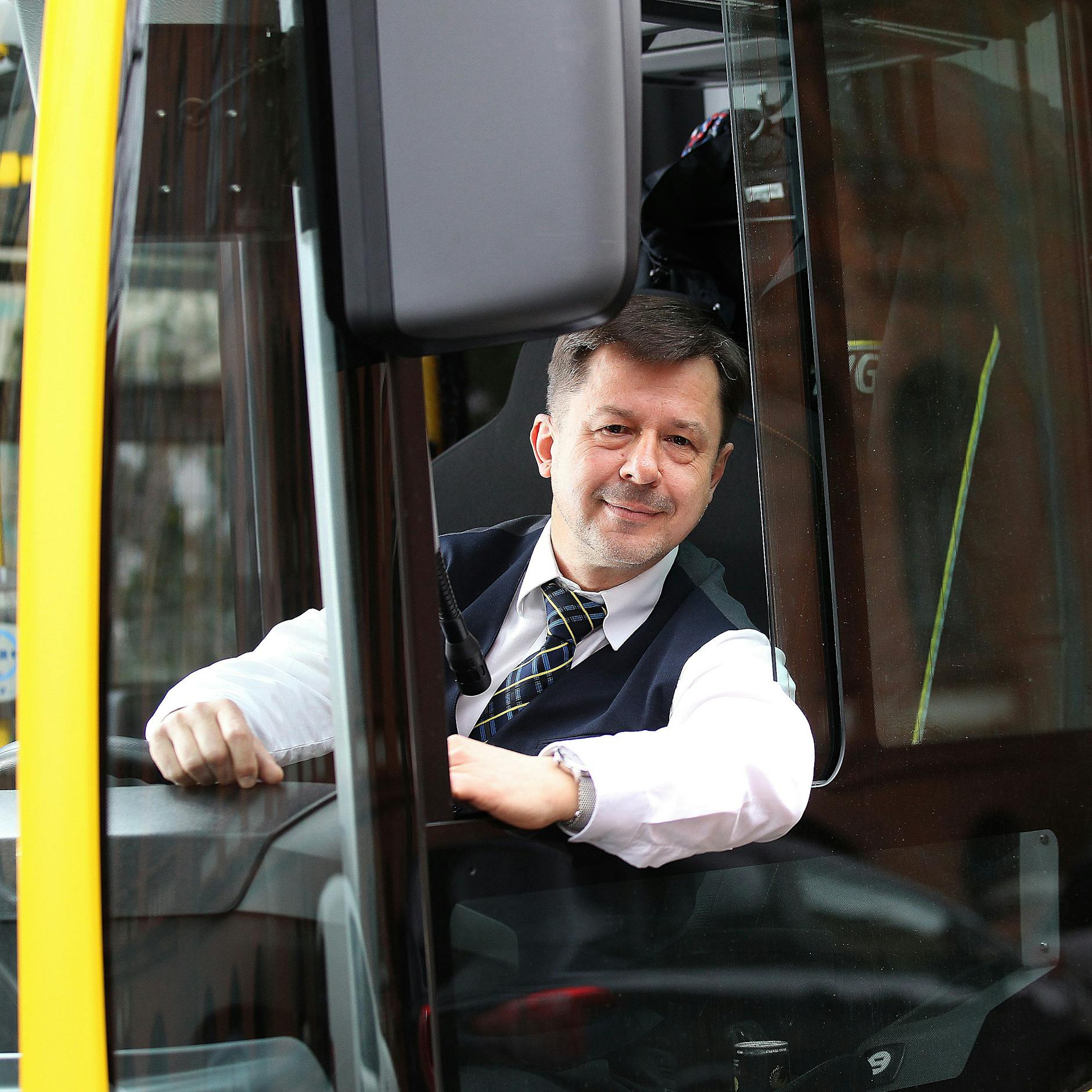 Busfahrer: Ist das eigentlich der letzte Job? Keiner will mehr große Wagen lenken