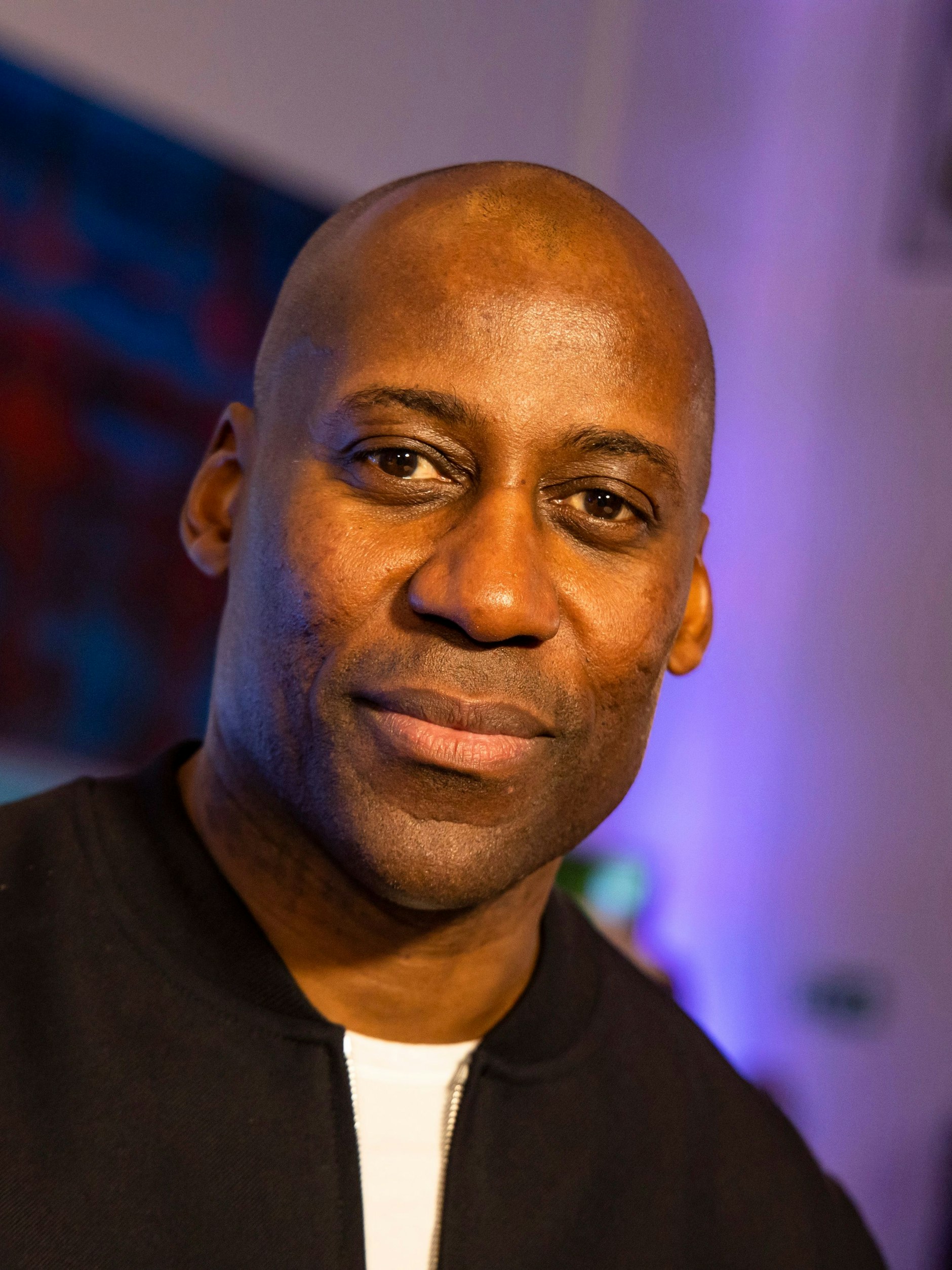 Musikmanager und neuer Kultursenator Joe Chialo ist einer von Wegners Gefolgsleuten.