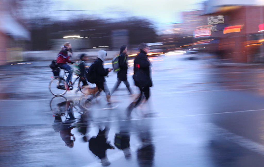 Gefahr für Fußgänger: Berlin braucht auf Radwegen dringend Zebrastreifen!