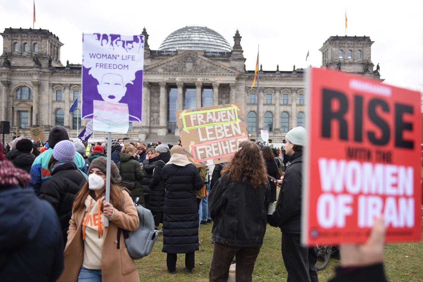 Internationaler Frauentag: feministische Kundgebung in Berlin