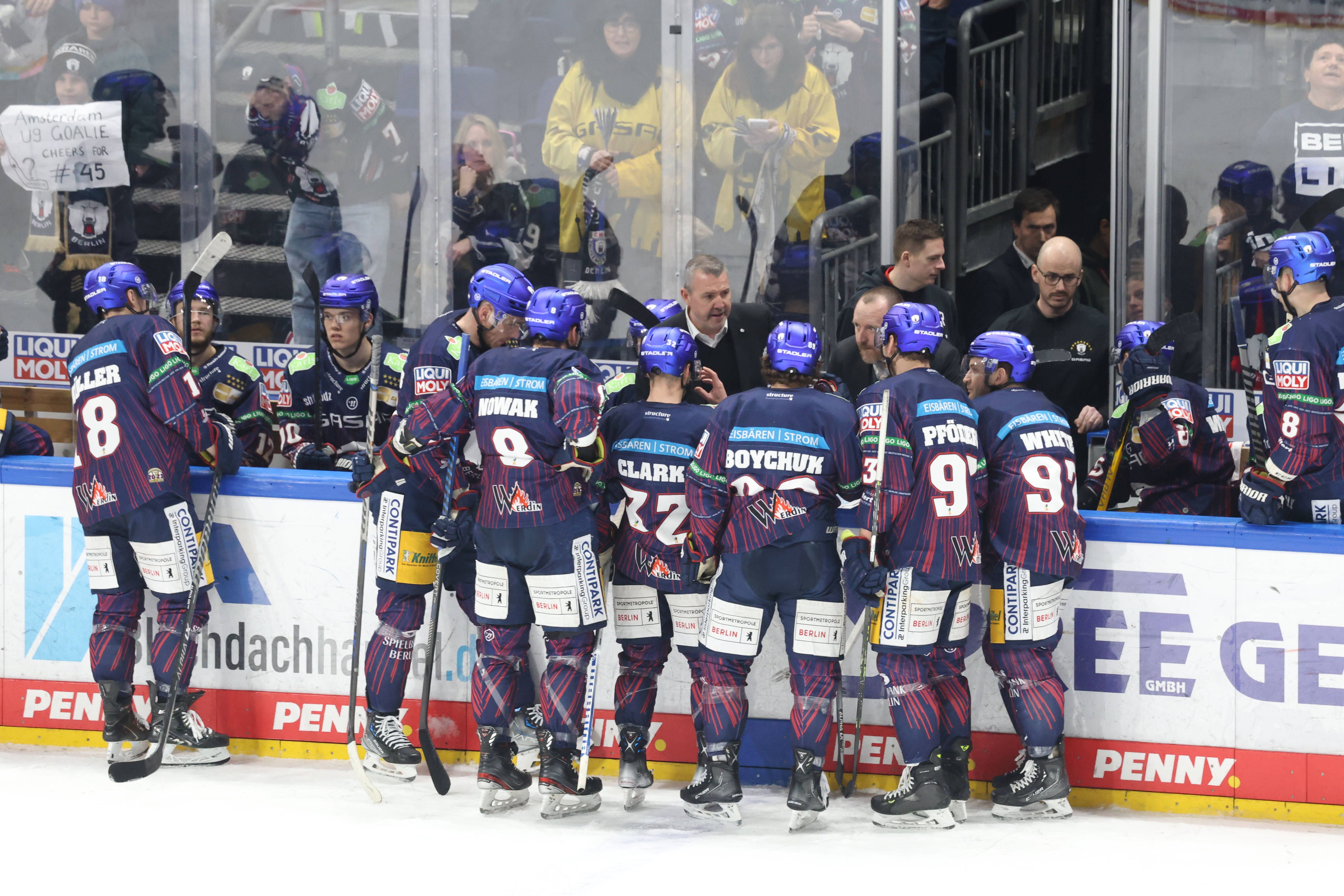 Weiter so! Trainer Serge Aubin bleibt, die Eisbären haben keine Alibis mehr
