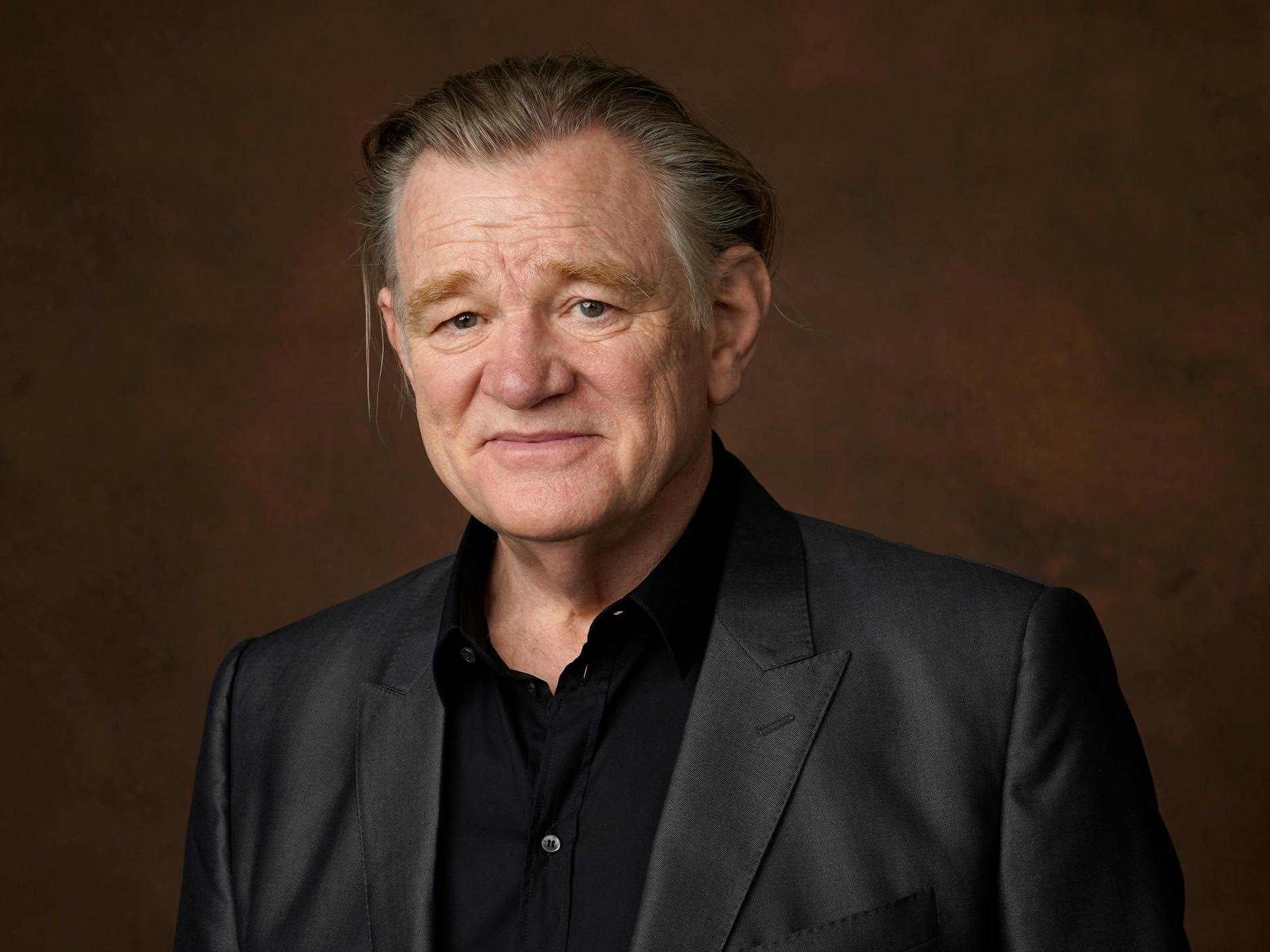 Brendan Gleeson ist für seine Nebenrolle des Colm Doherty in „The Banshees of Inisherin“ nominiert, sein Filmfreund Colin Farrell steht für denselben Film als bester Schauspieler in einer Hauptrolle zur Wahl. Für den 67-jährigen Iren Gleeson ist es die erste Oscar-Nominierung; für einen Golden Globe war er bereits fünfmal nominiert.