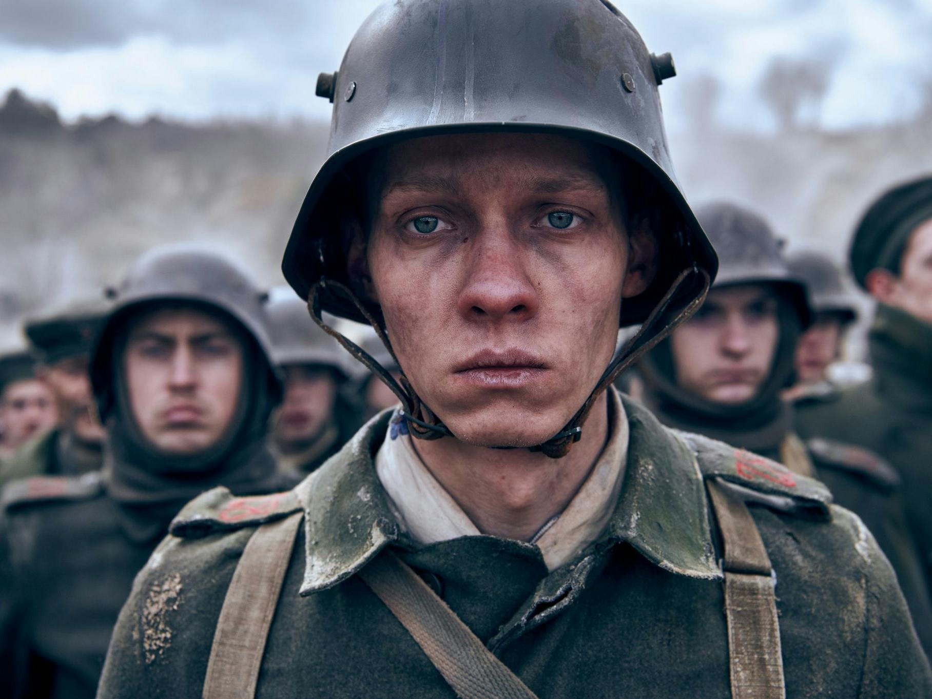 Edward Bergers Kriegsdrama „Im Westen nichts Neues“ gilt als ein Favorit der diesjährigen Oscars. Gleich neunmal wurde die erste deutsche Verfilmung von Erich Maria Remarques gleichnamigem Roman über die Schrecken des Ersten Weltkriegs nominiert, darunter eben auch als bester Film.