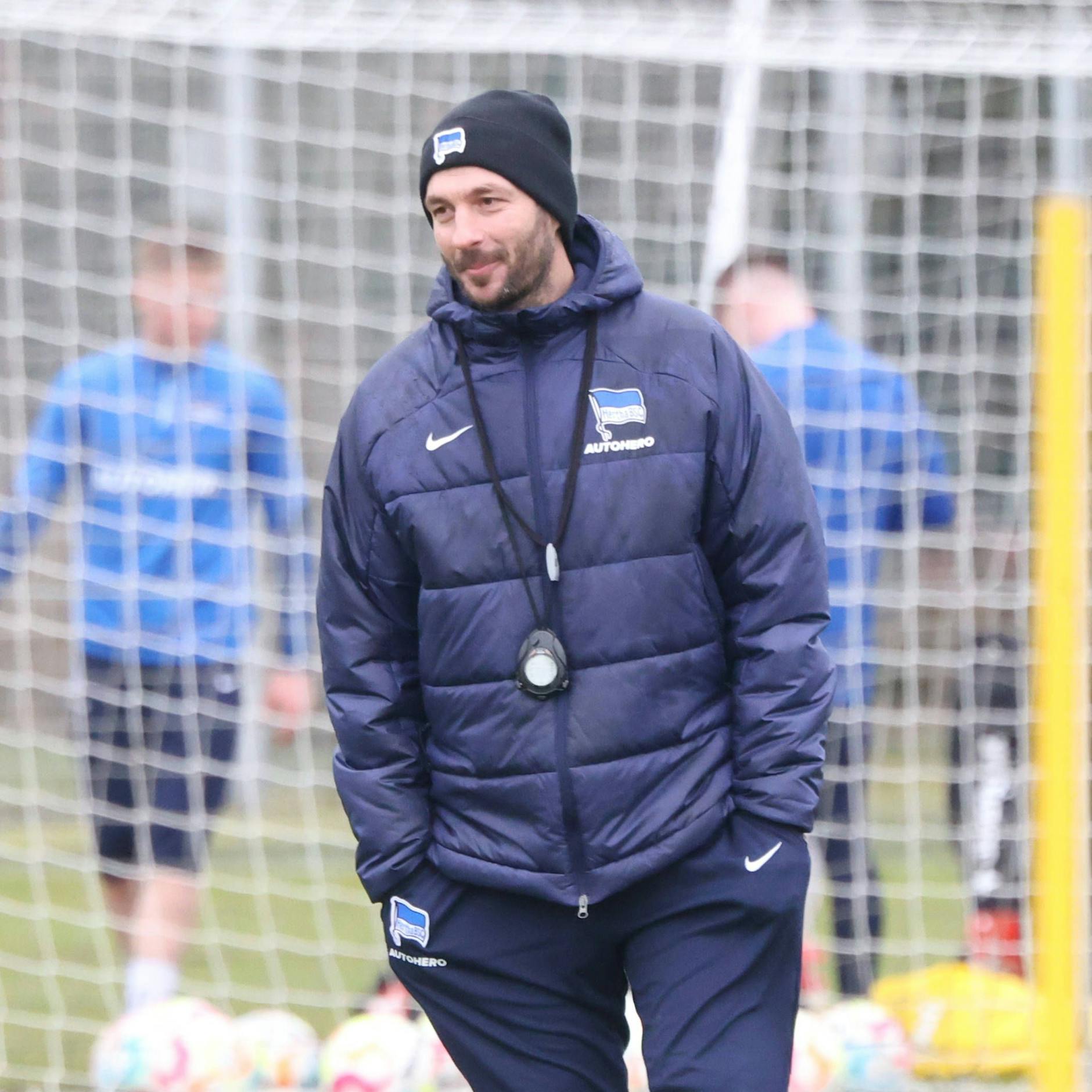 Trainer Sandro Schwarz bleibt Optimist und glaubt an die Rettung von Hertha BSC.